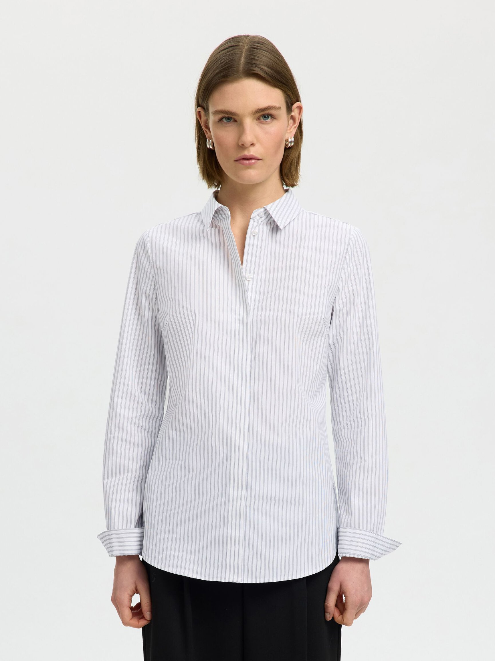 FITTED STRIPED SHIRT