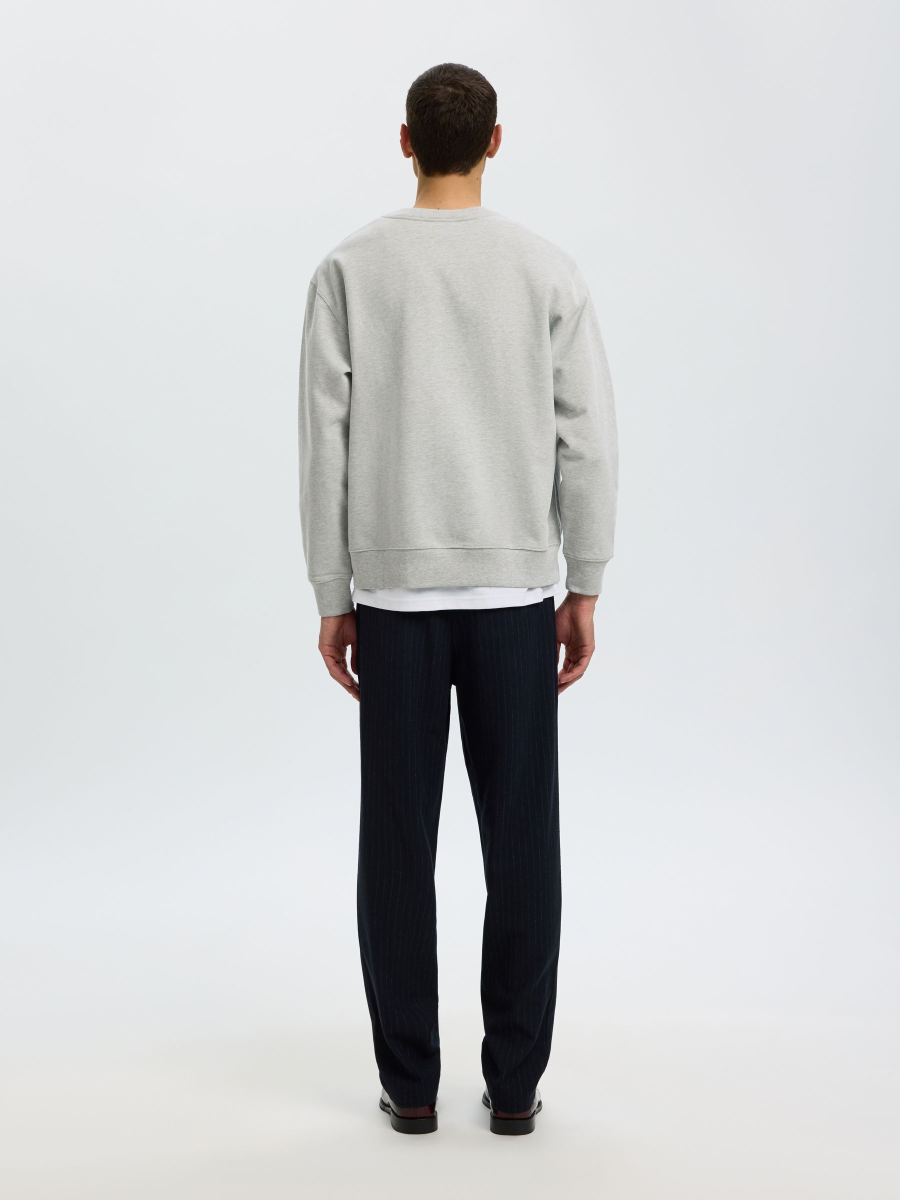 RELAXED FIT SWEATSHIRT