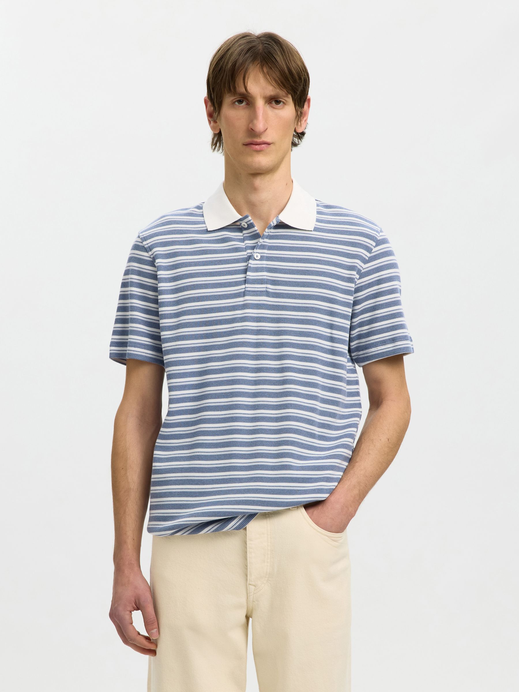 SHORT SLEEVED T-SHIRT