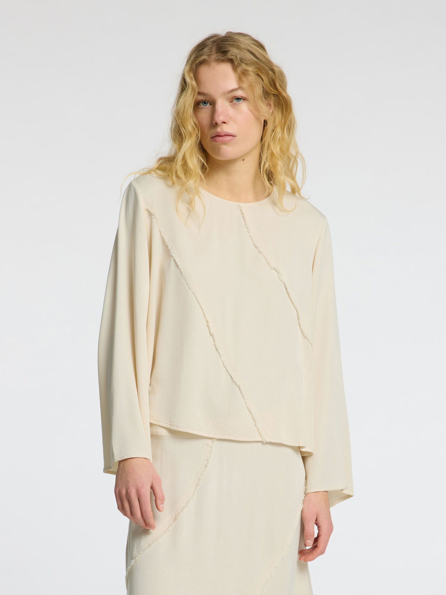 VISCOSE BLEND LONG SLEEVED TOP