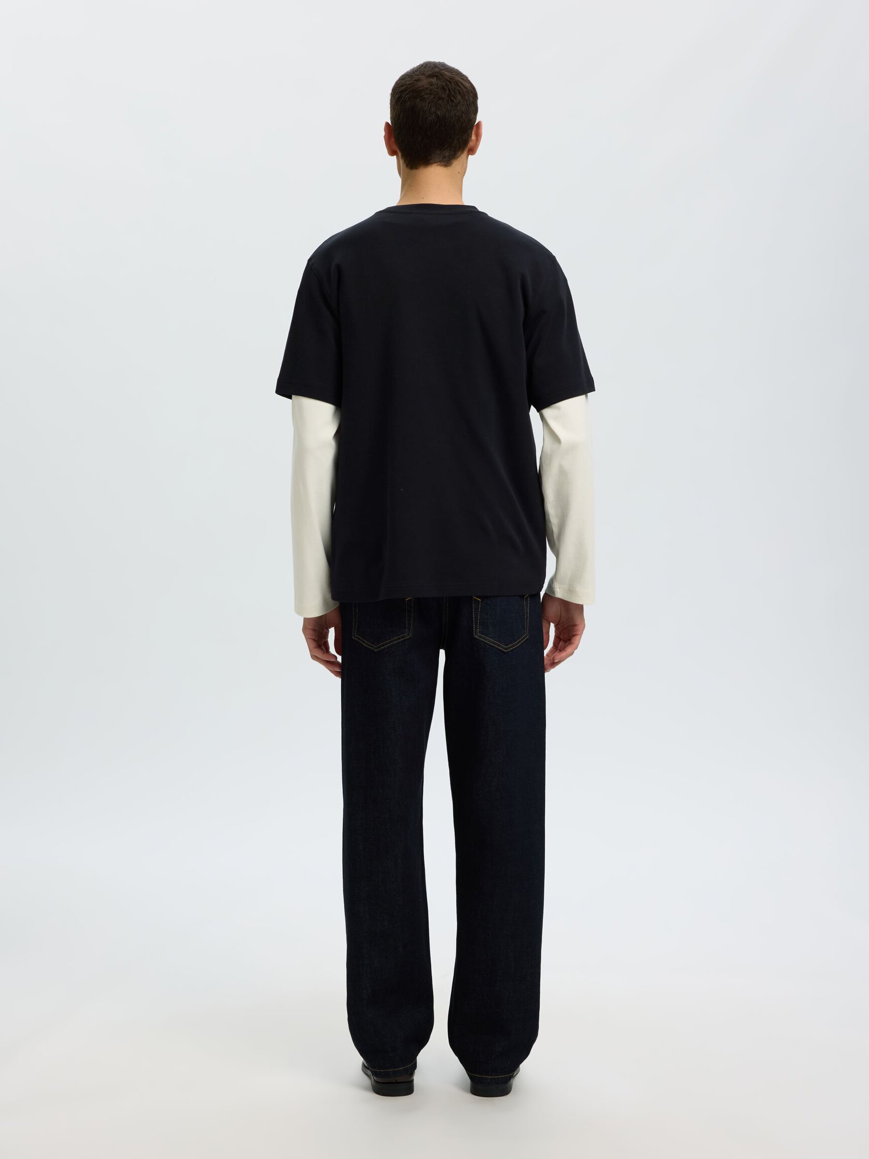 REGULAR FIT T-SHIRT