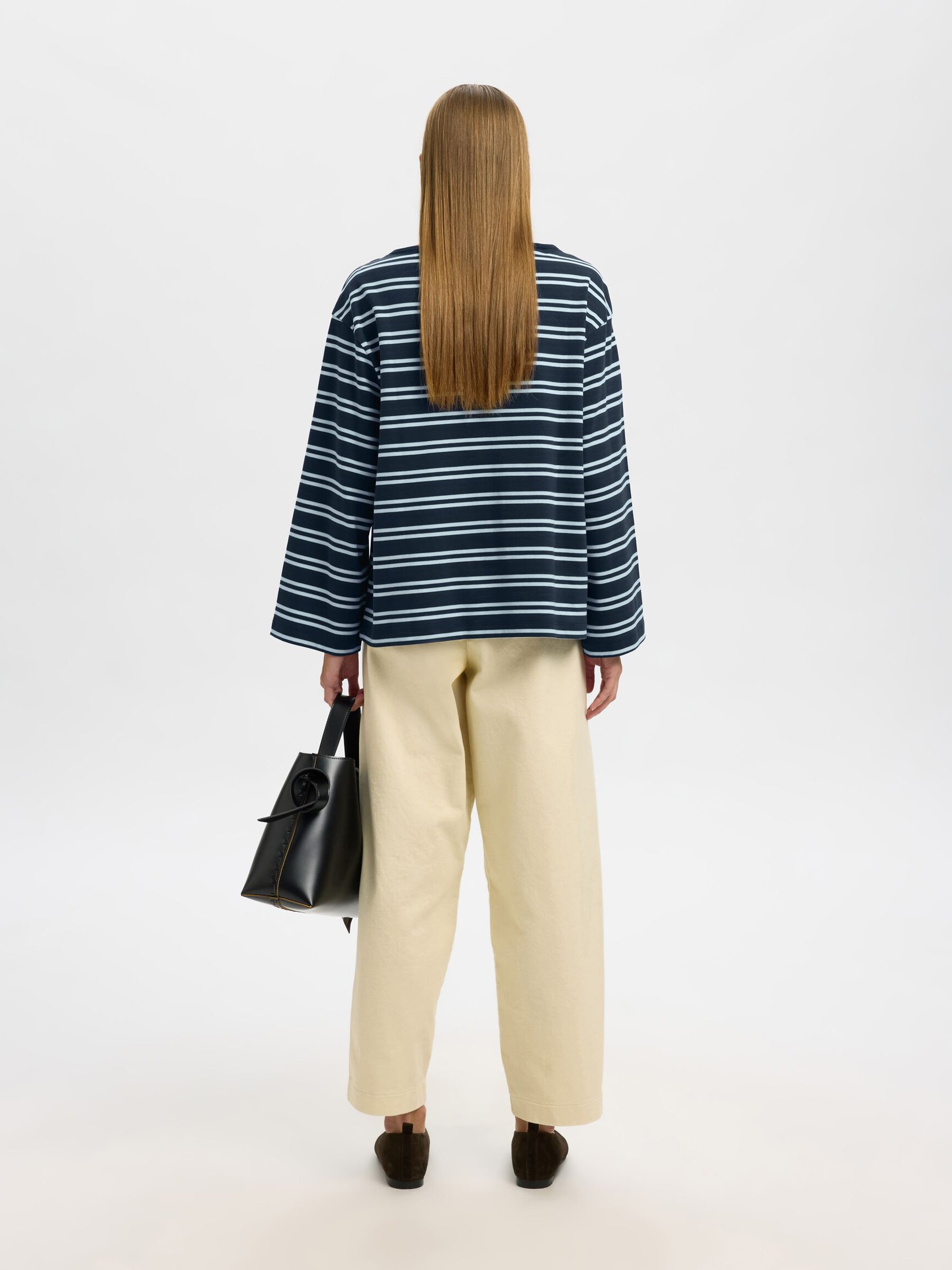 BOOTHALS TOP MET LANGE MOUWEN