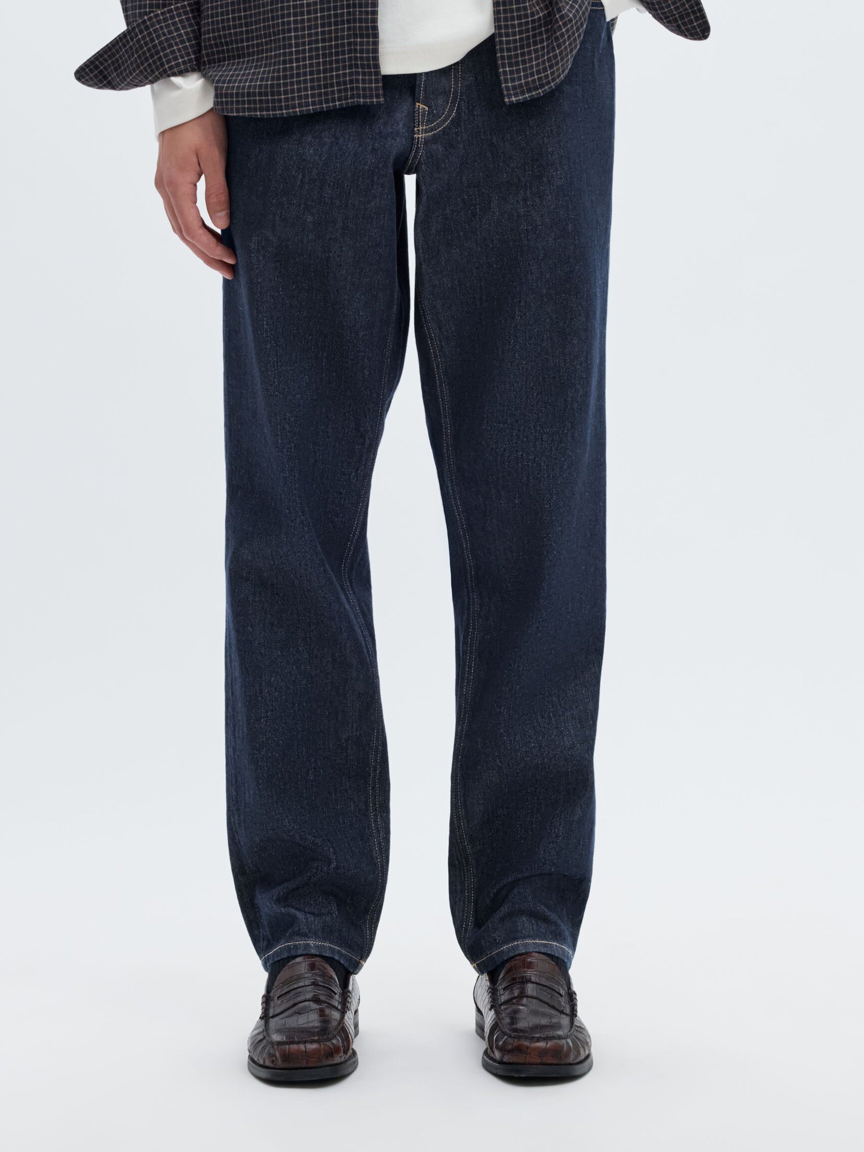 190 TAPERED FIT JEANS