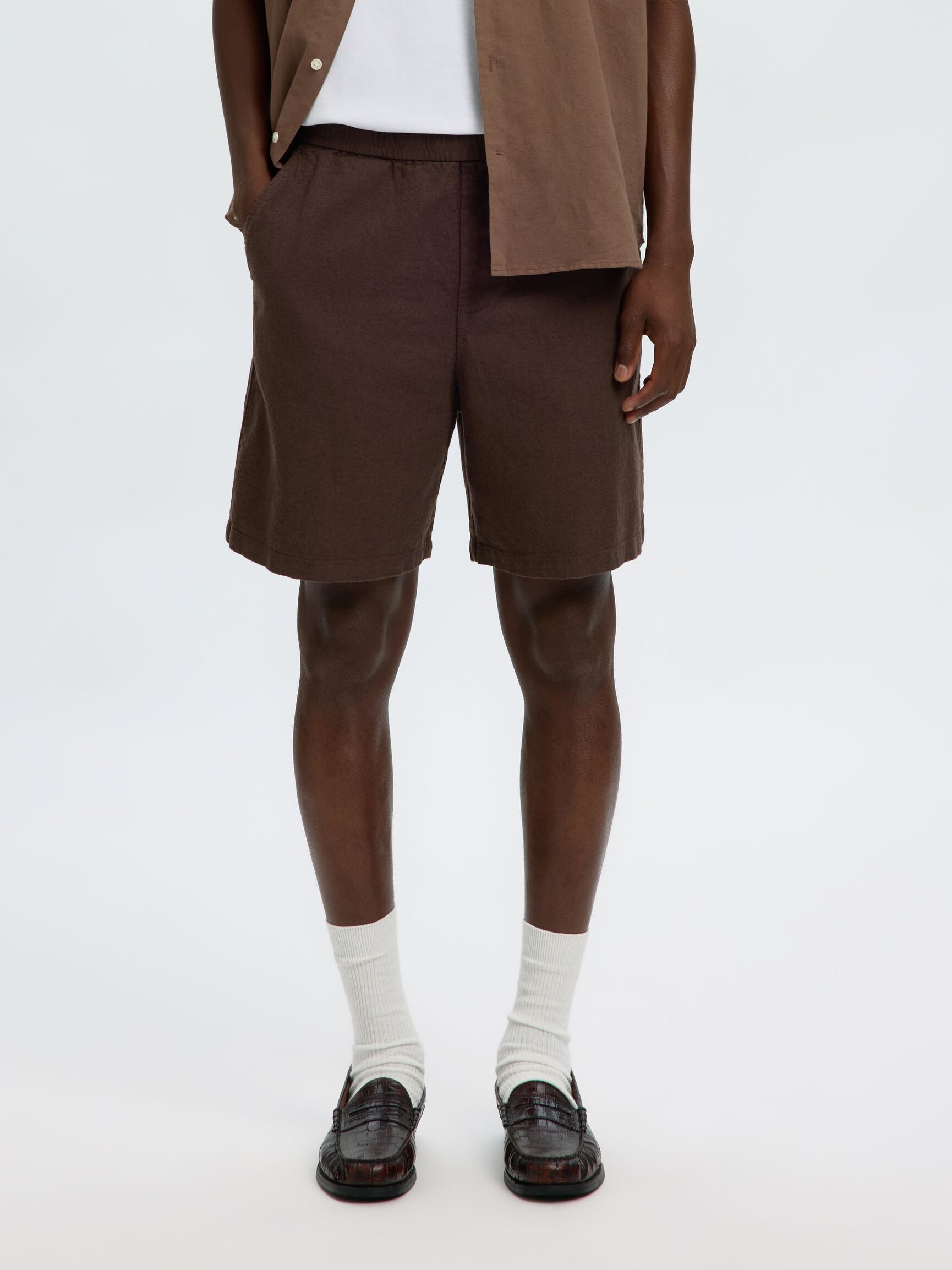 REGULAR FIT I LINNEBLANDNING SHORTS