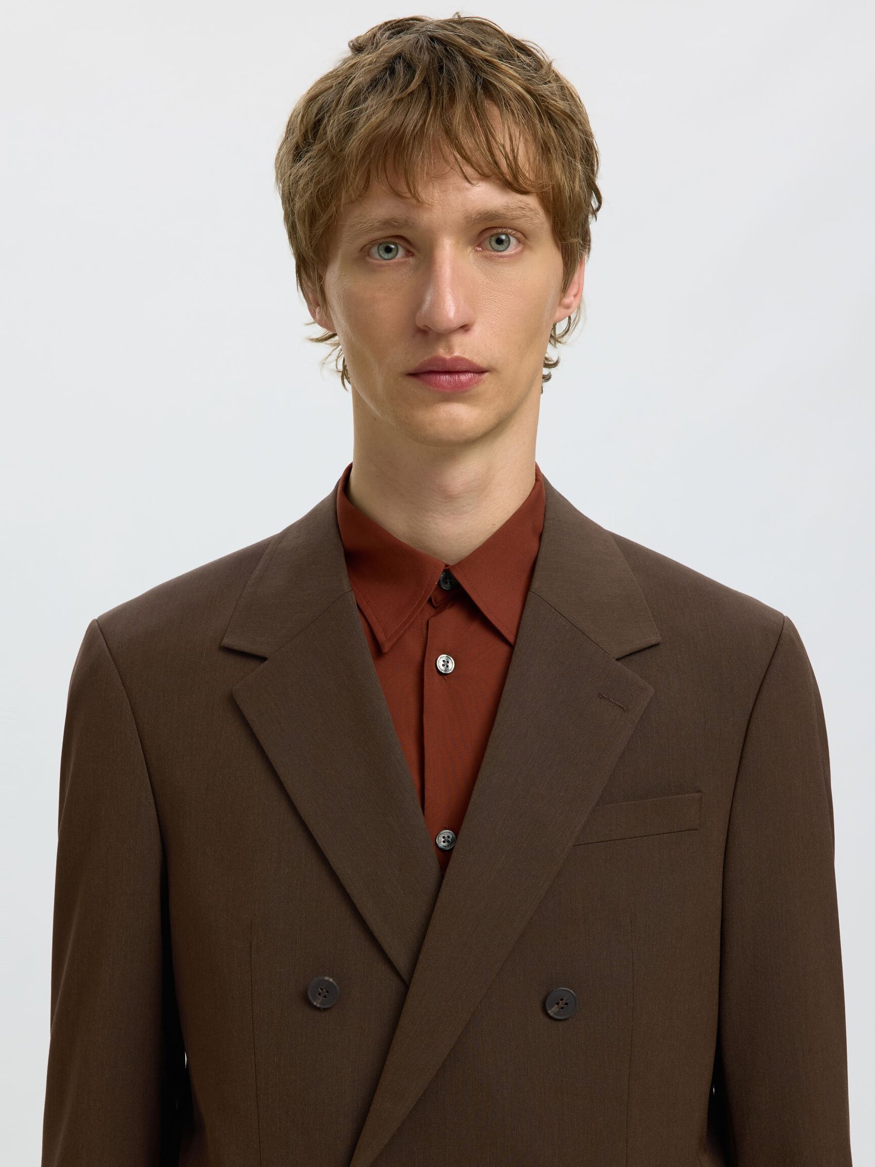 RELAXED FIT DOUBLE-BREASTED BLAZER