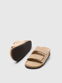 SUEDE SLIDERS, Sand, highres