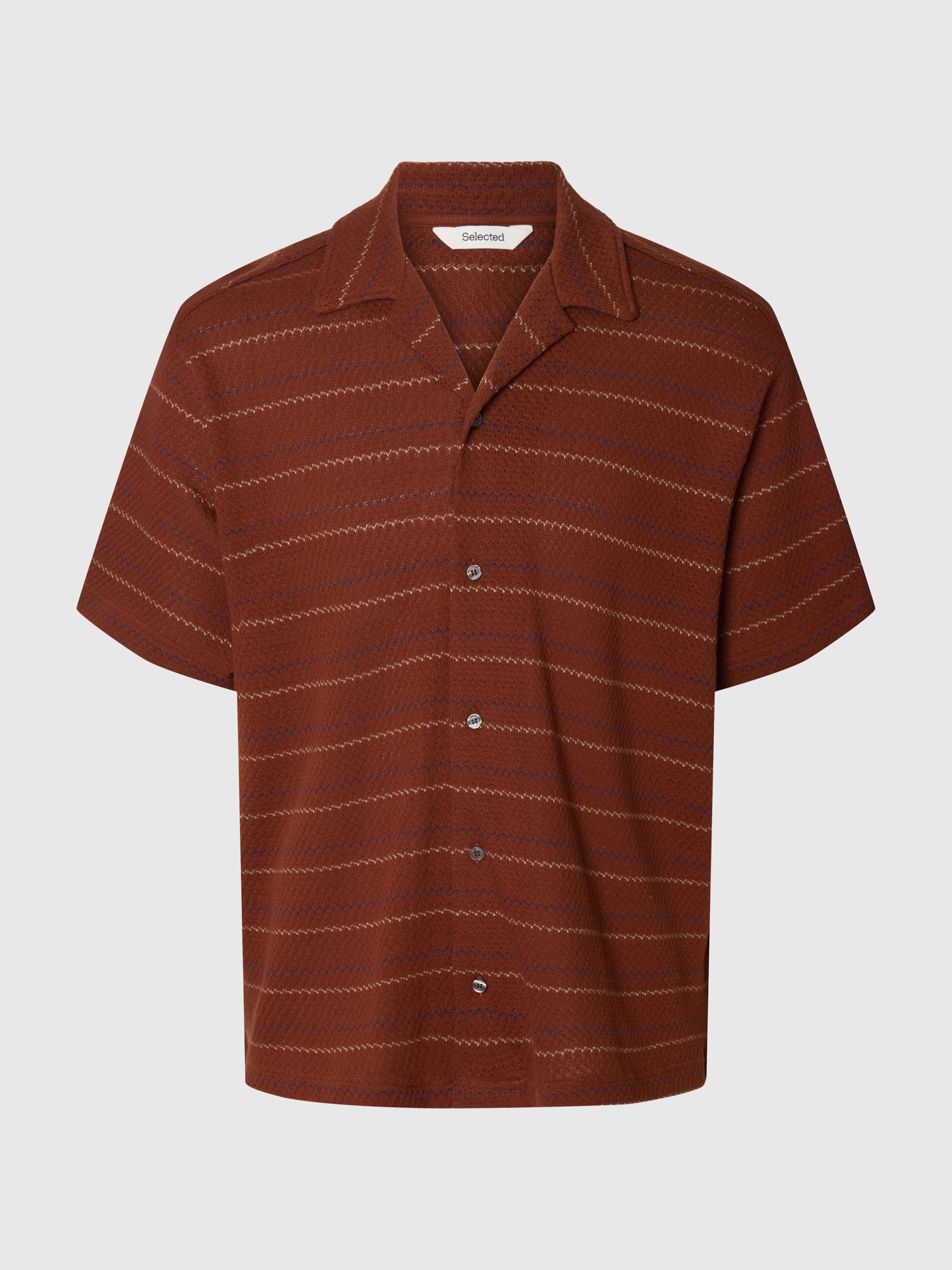 REGULAR FIT SHORT SLEEVED SHIRT