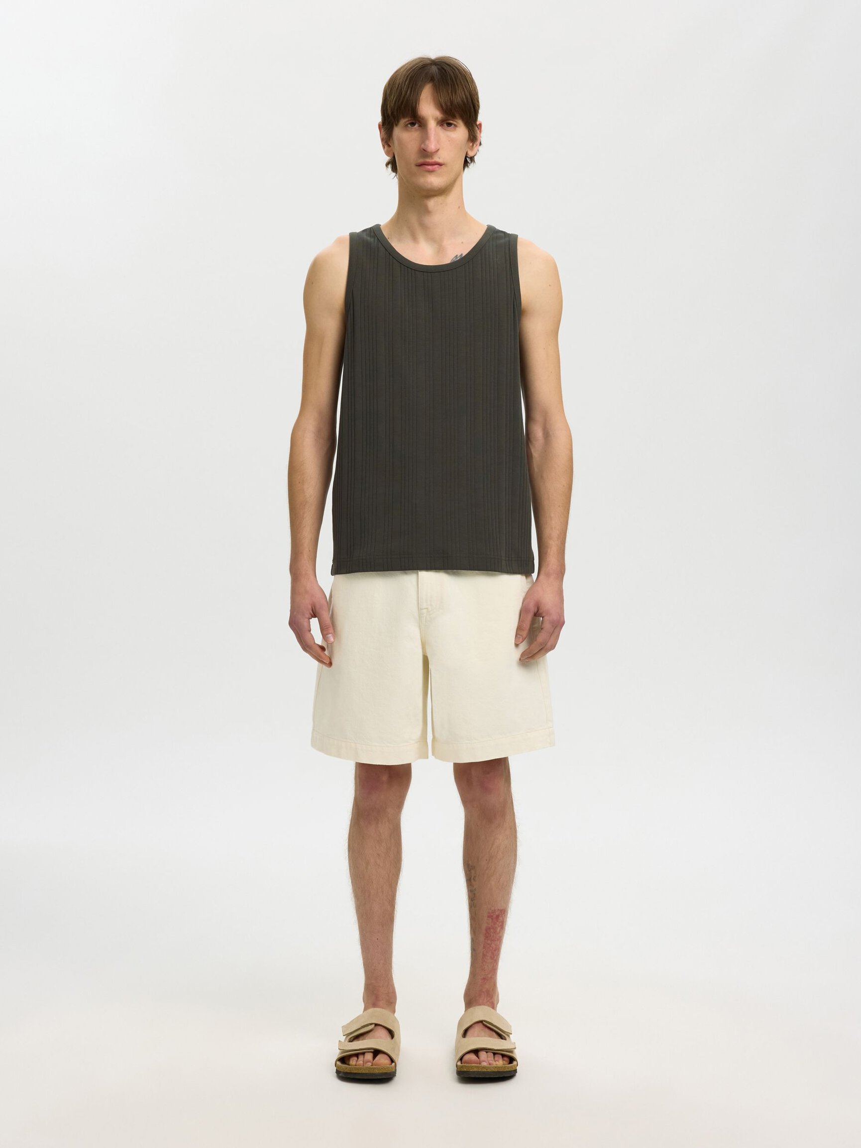 REGULAR FIT TANK TOP