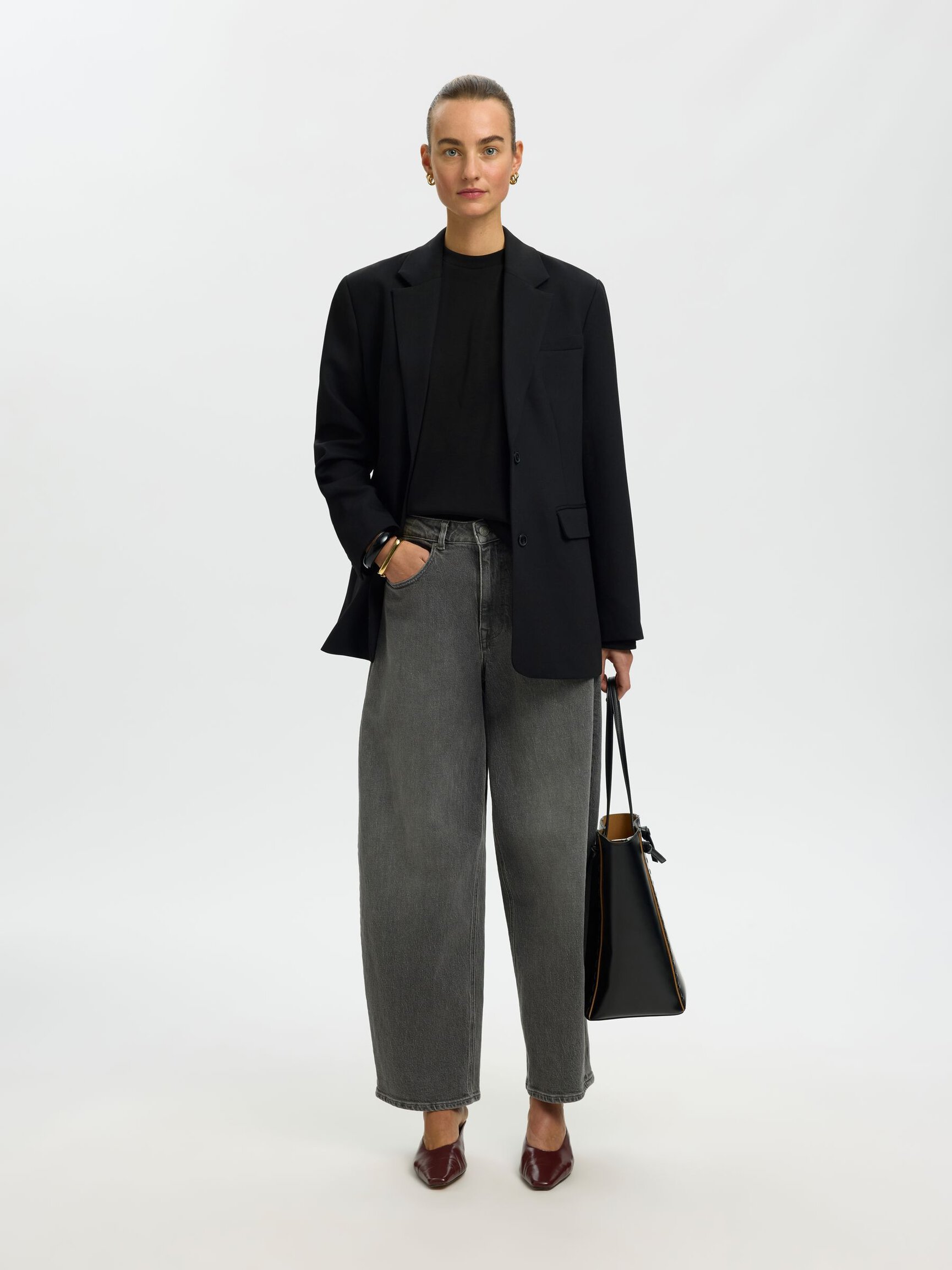 OVERSIZED TOP MET LANGE MOUWEN