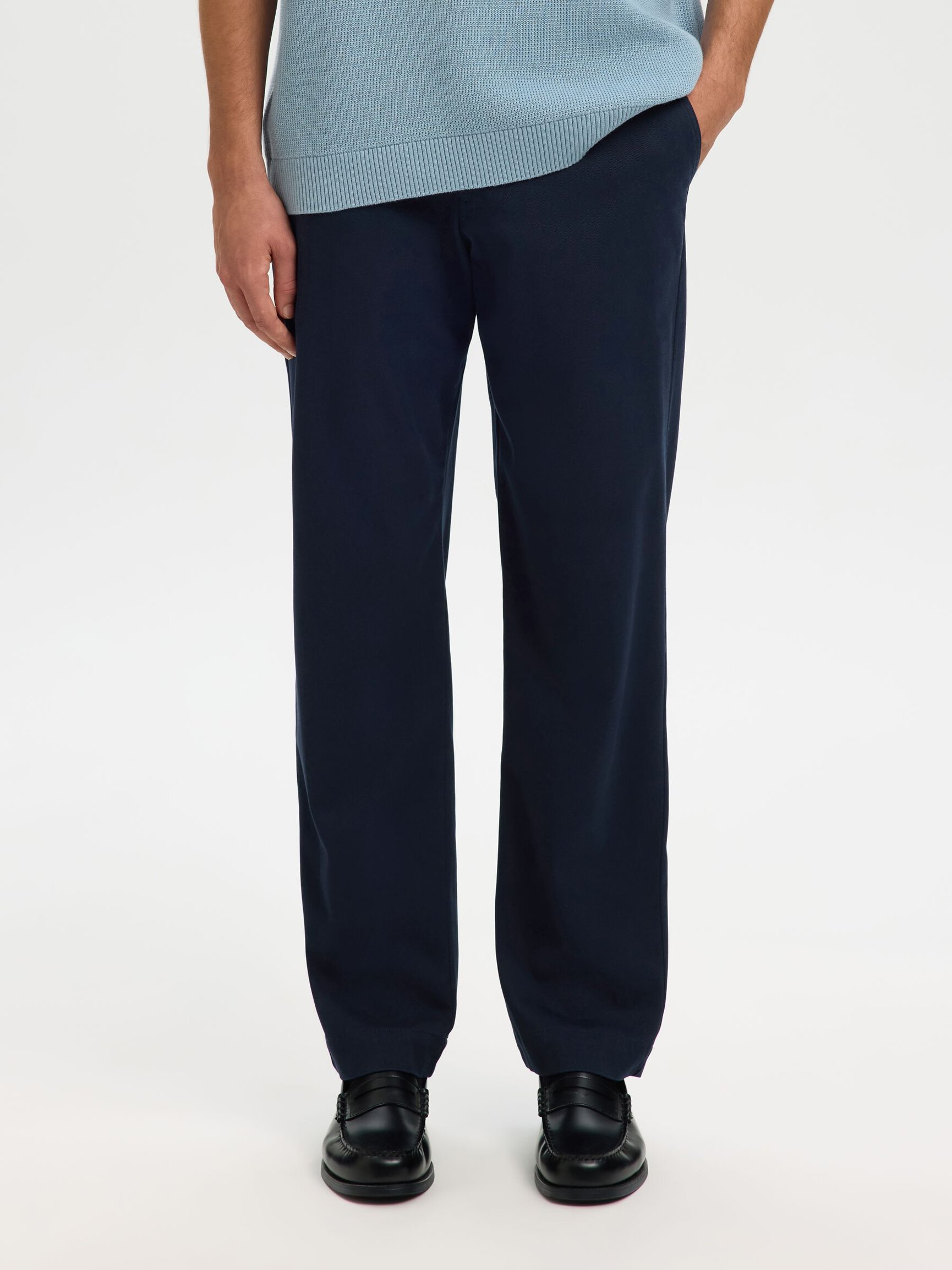 196 STRAIGHT-LEG TROUSERS