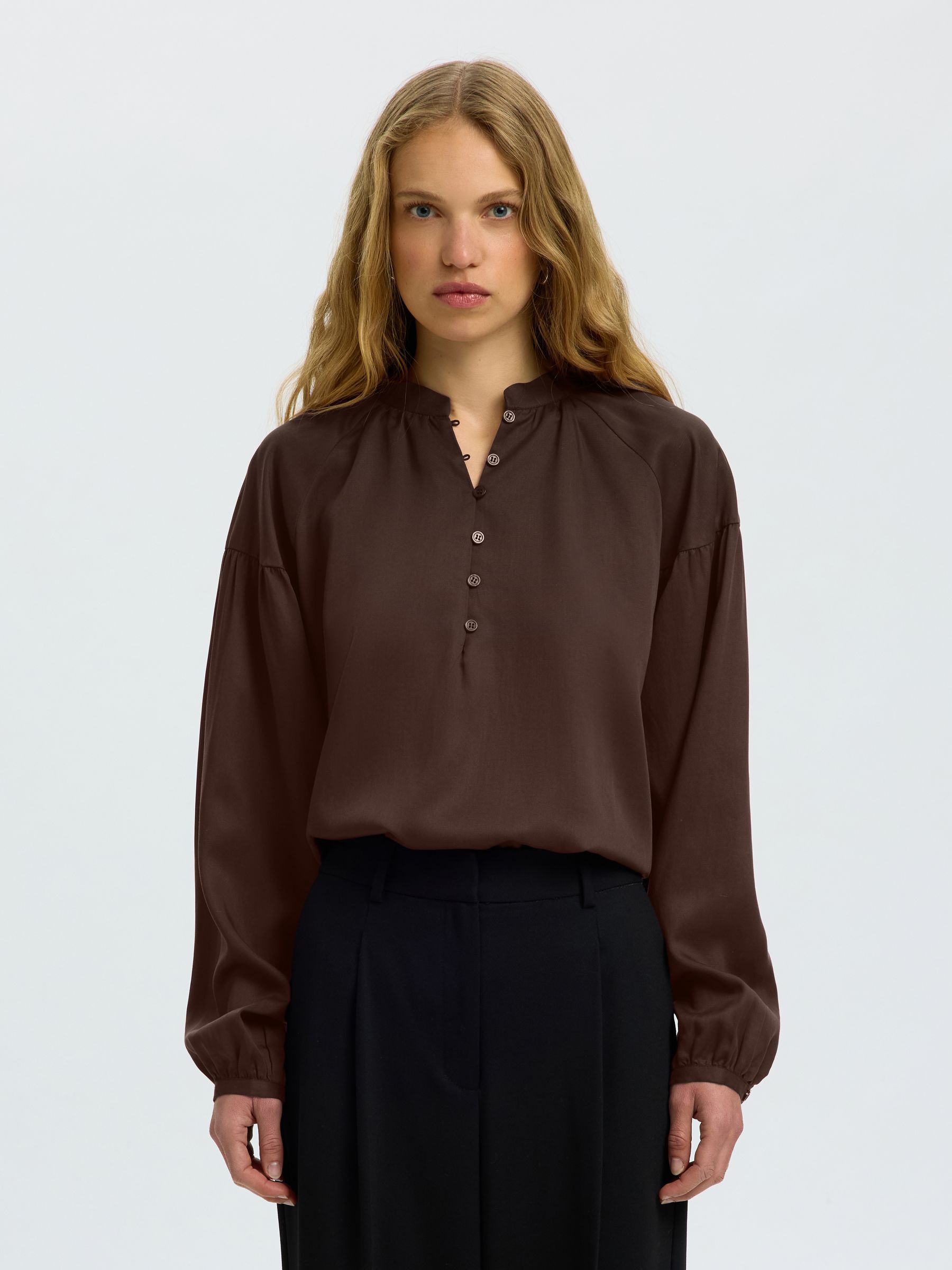LONG SLEEVED SHIRT