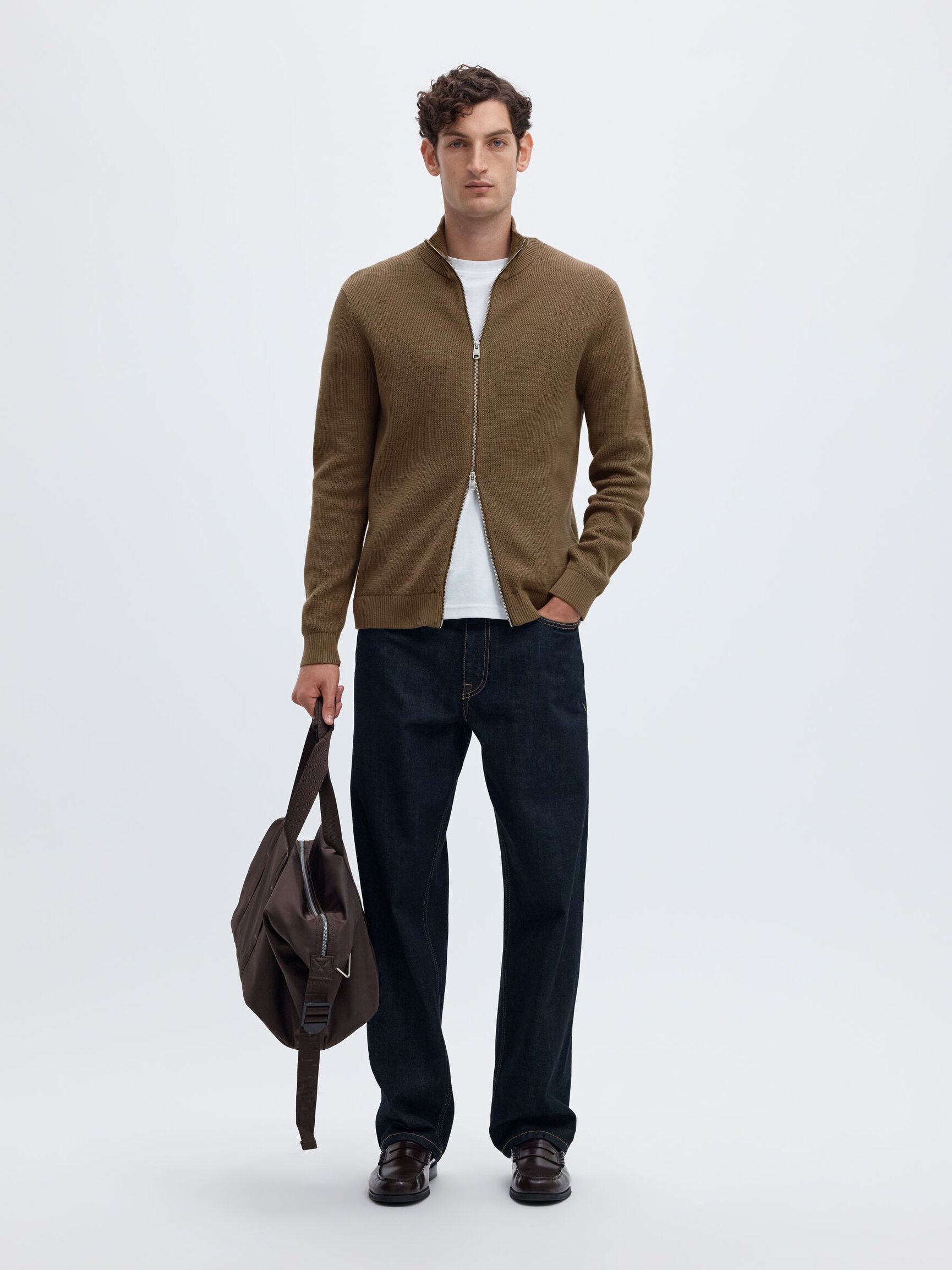 ZIPPED HIGH NECK PULLOVER