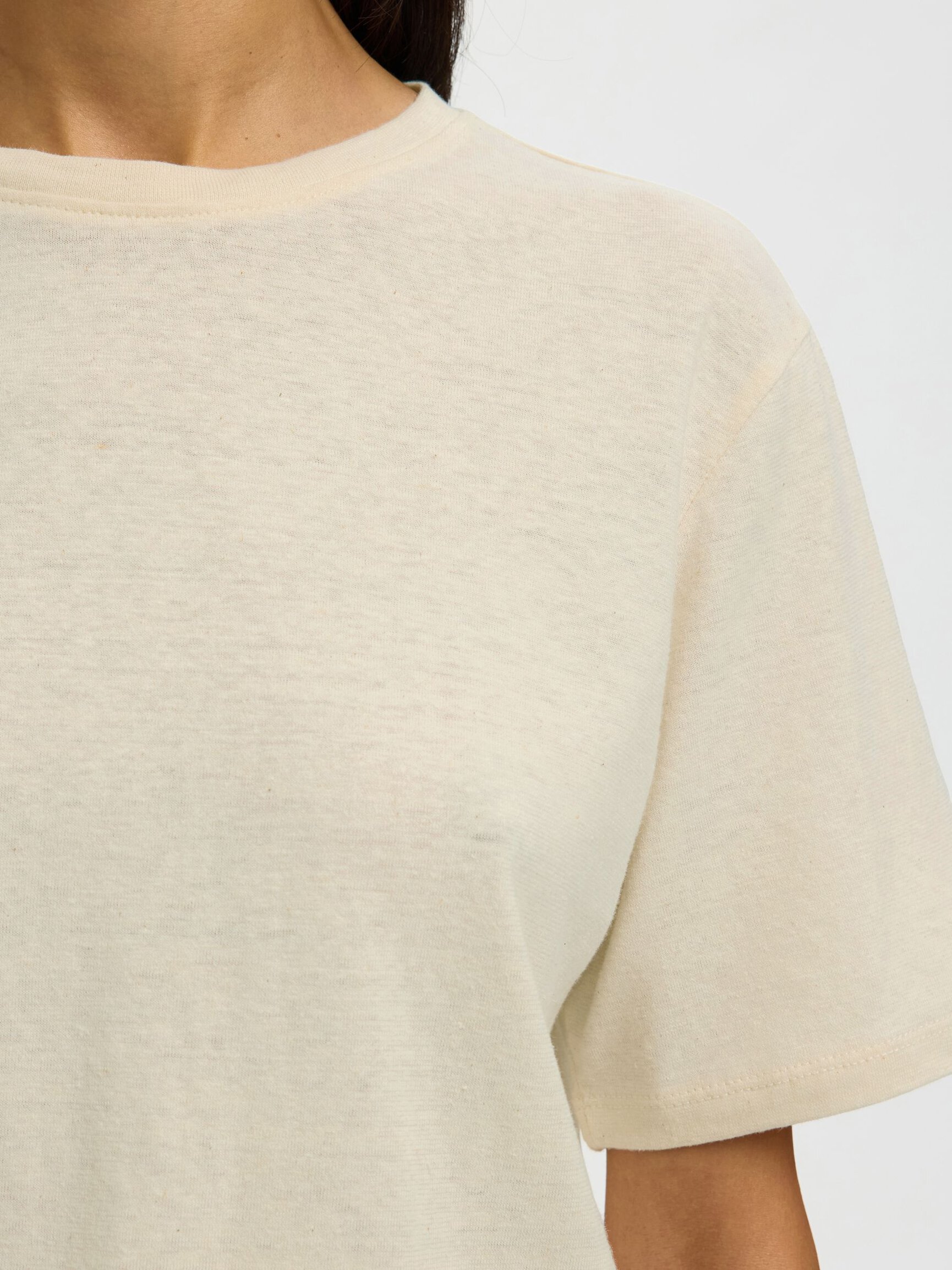 LINEN BLEND T-SHIRT
