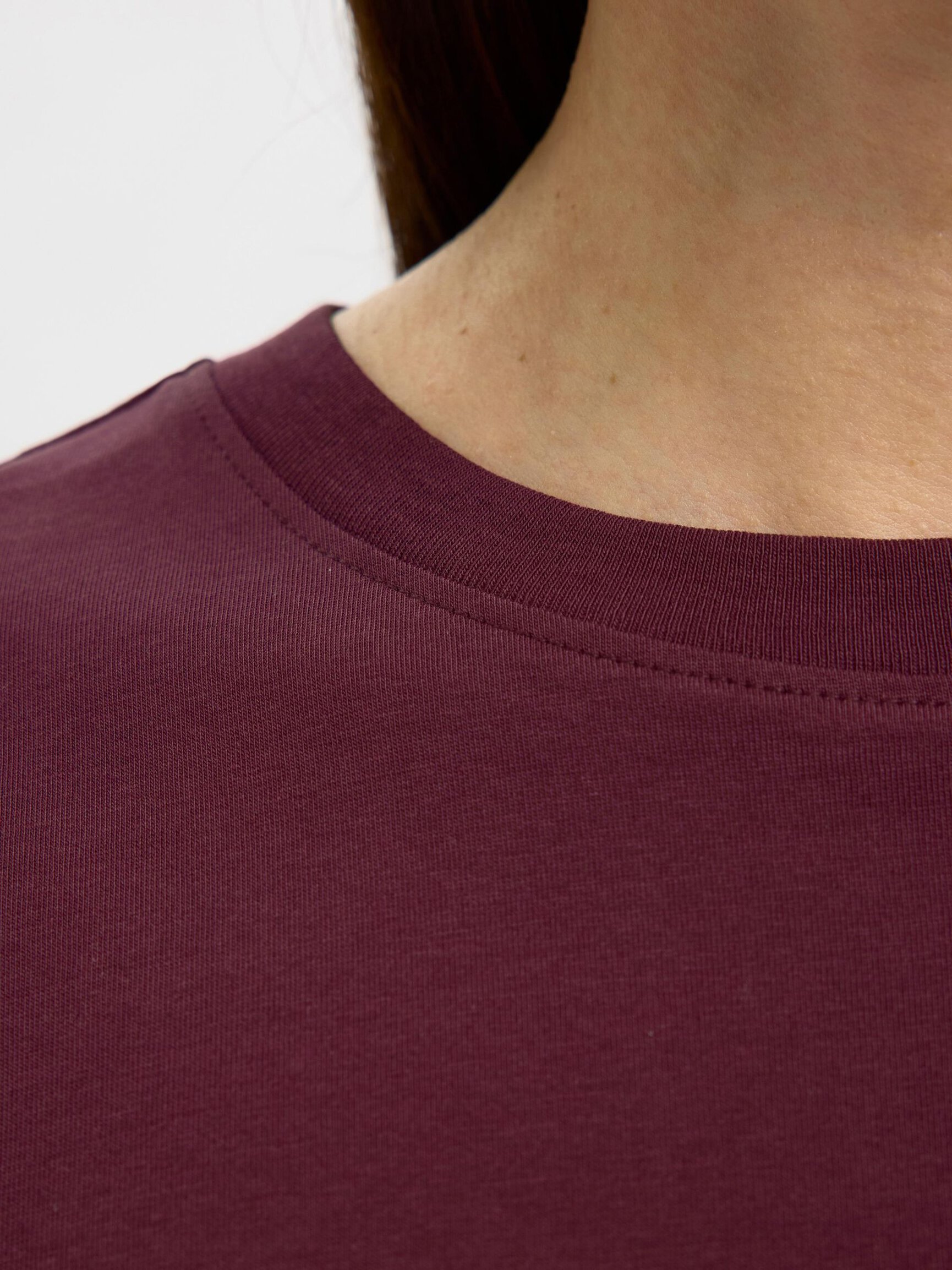 CLASSIC COTTON T-SHIRT