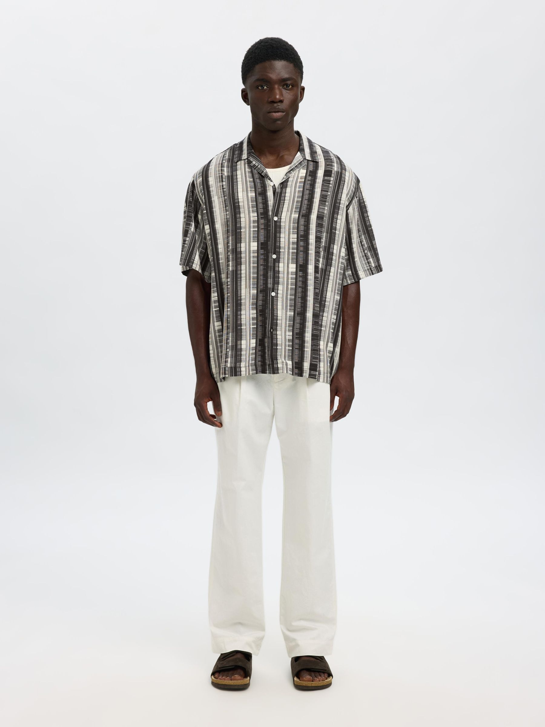 CAMICIA A MANICHE CORTE