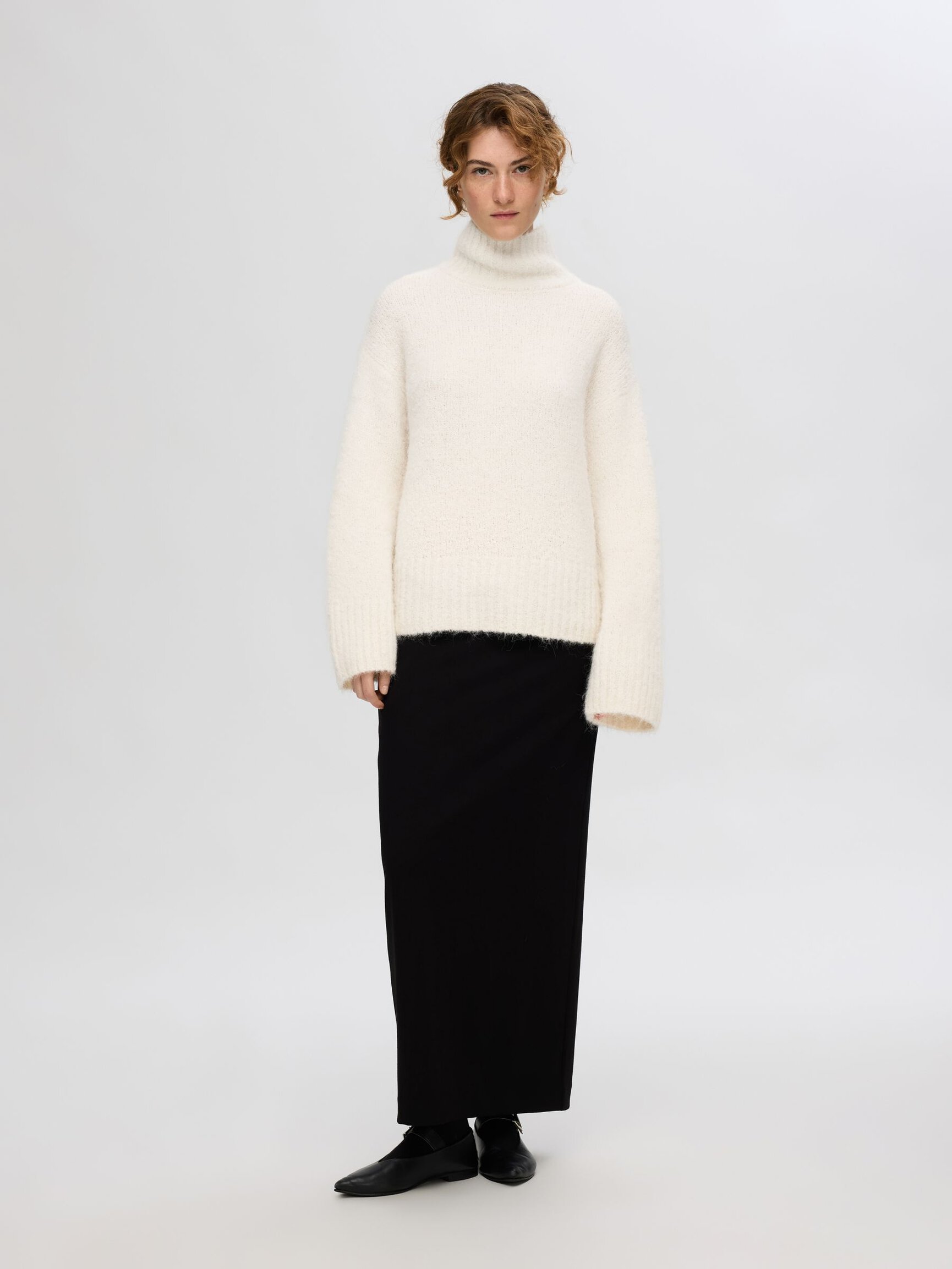 WOOL BLEND HIGH-NECK PULLOVER