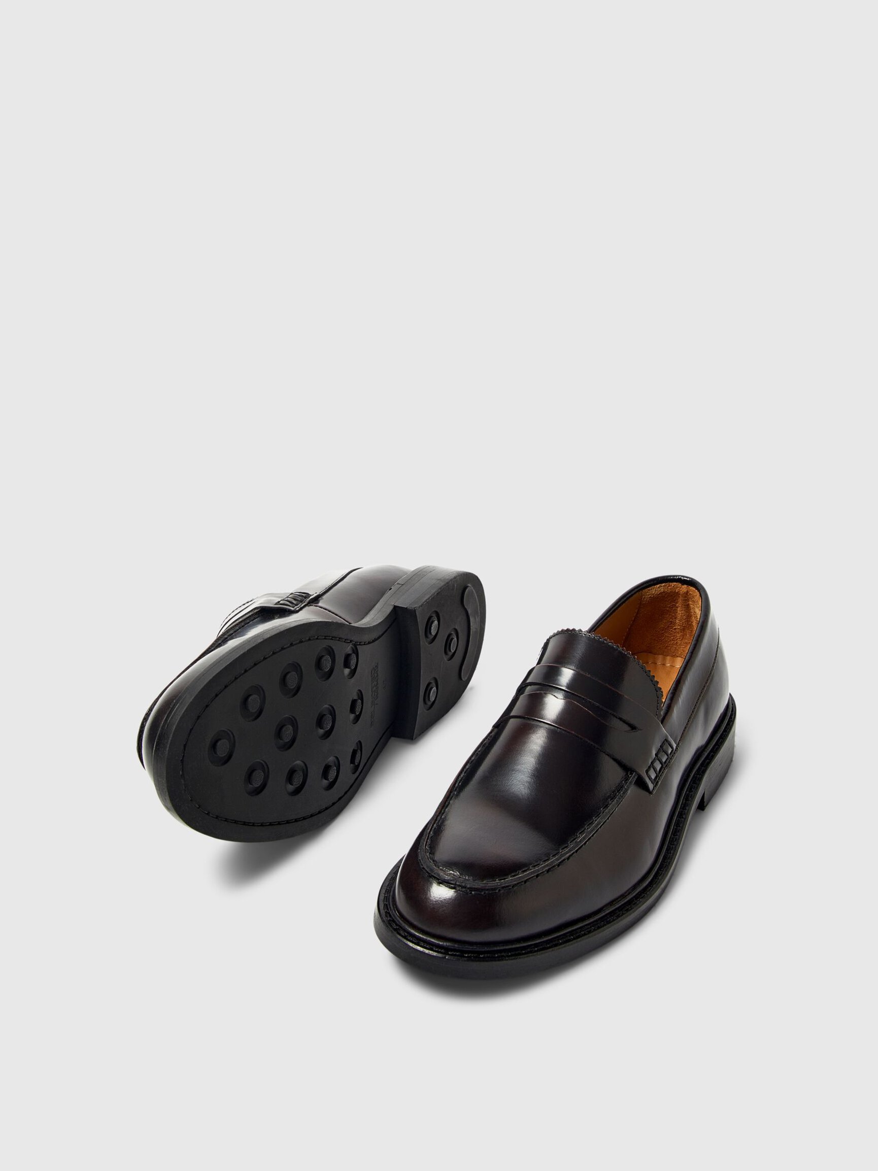 LEATHER LOAFERS