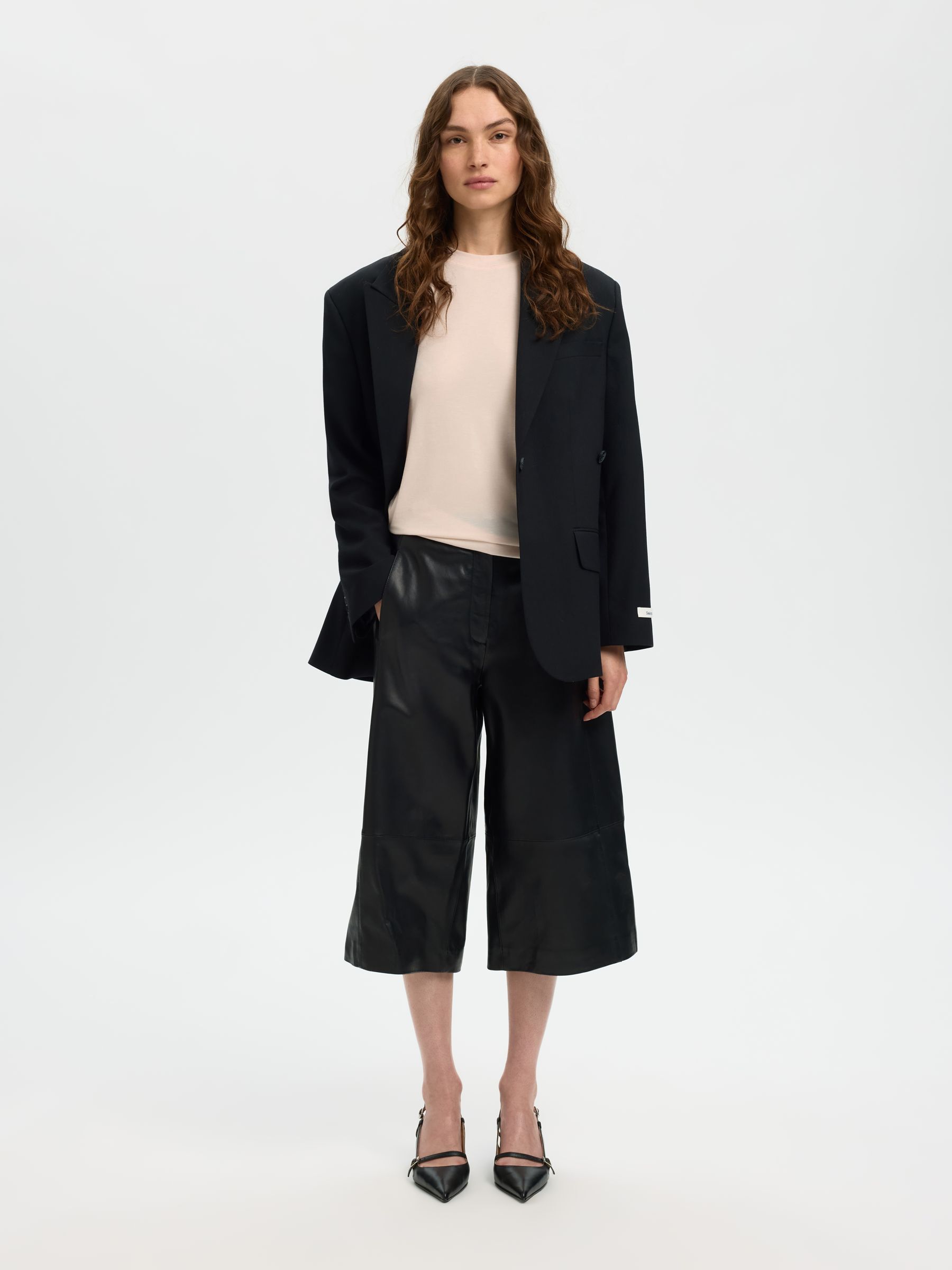 SLIM FIT LONG SLEEVED TOP