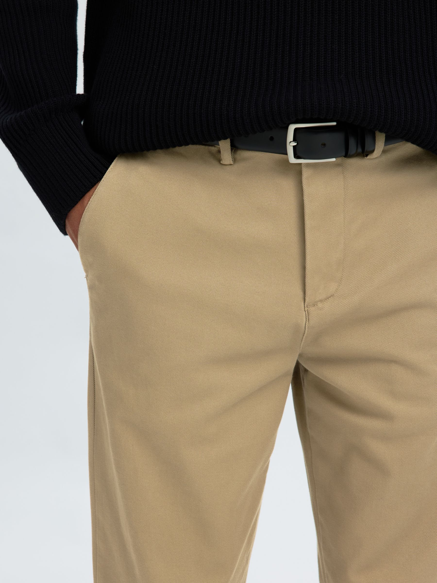 STRAIGHT FIT CHINOS