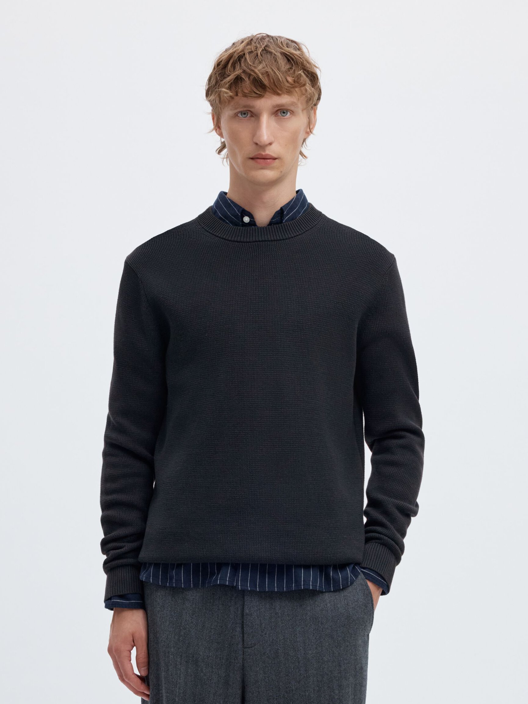 CREWNECK PULLOVER