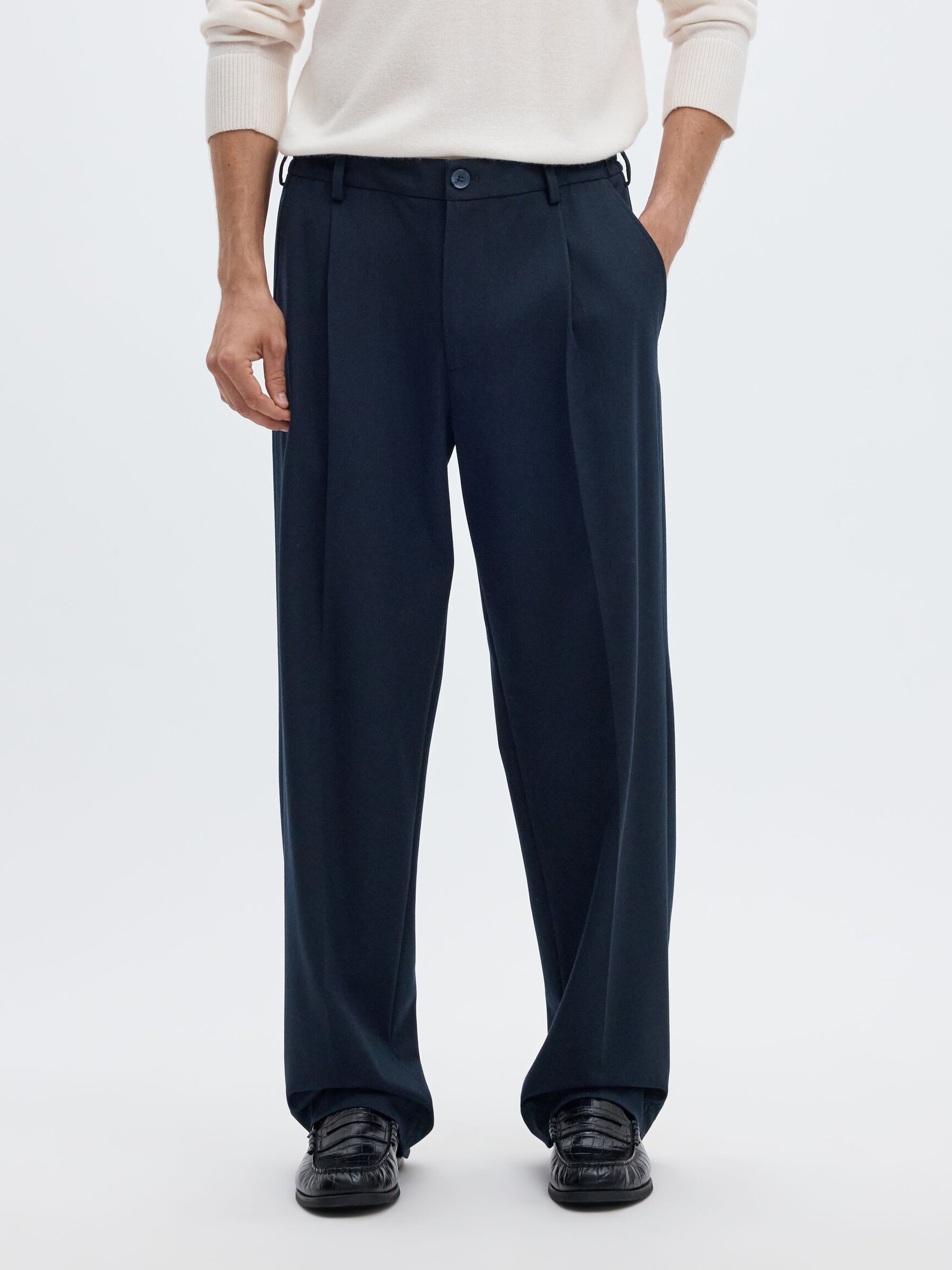 220 LOOSE FIT TROUSERS