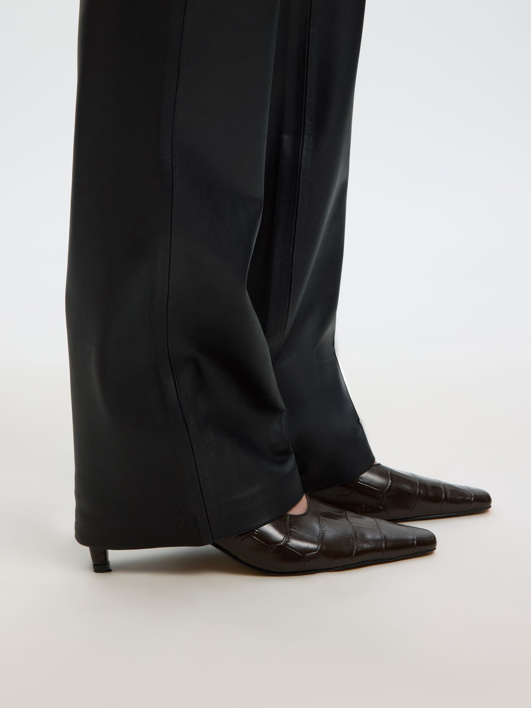 STRAIGHT FIT LEATHER TROUSERS