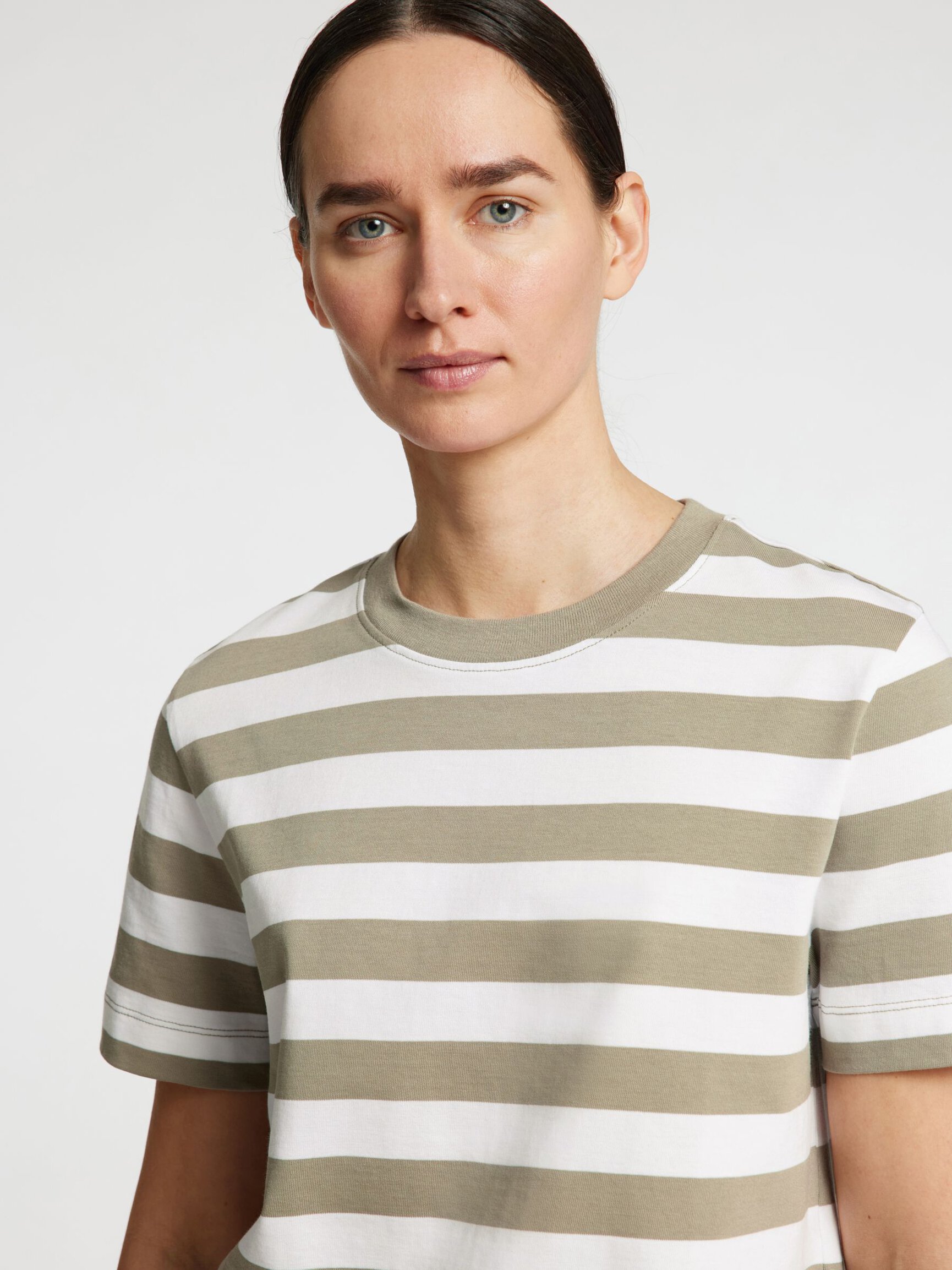 STRIPED BOXY FIT T-SHIRT