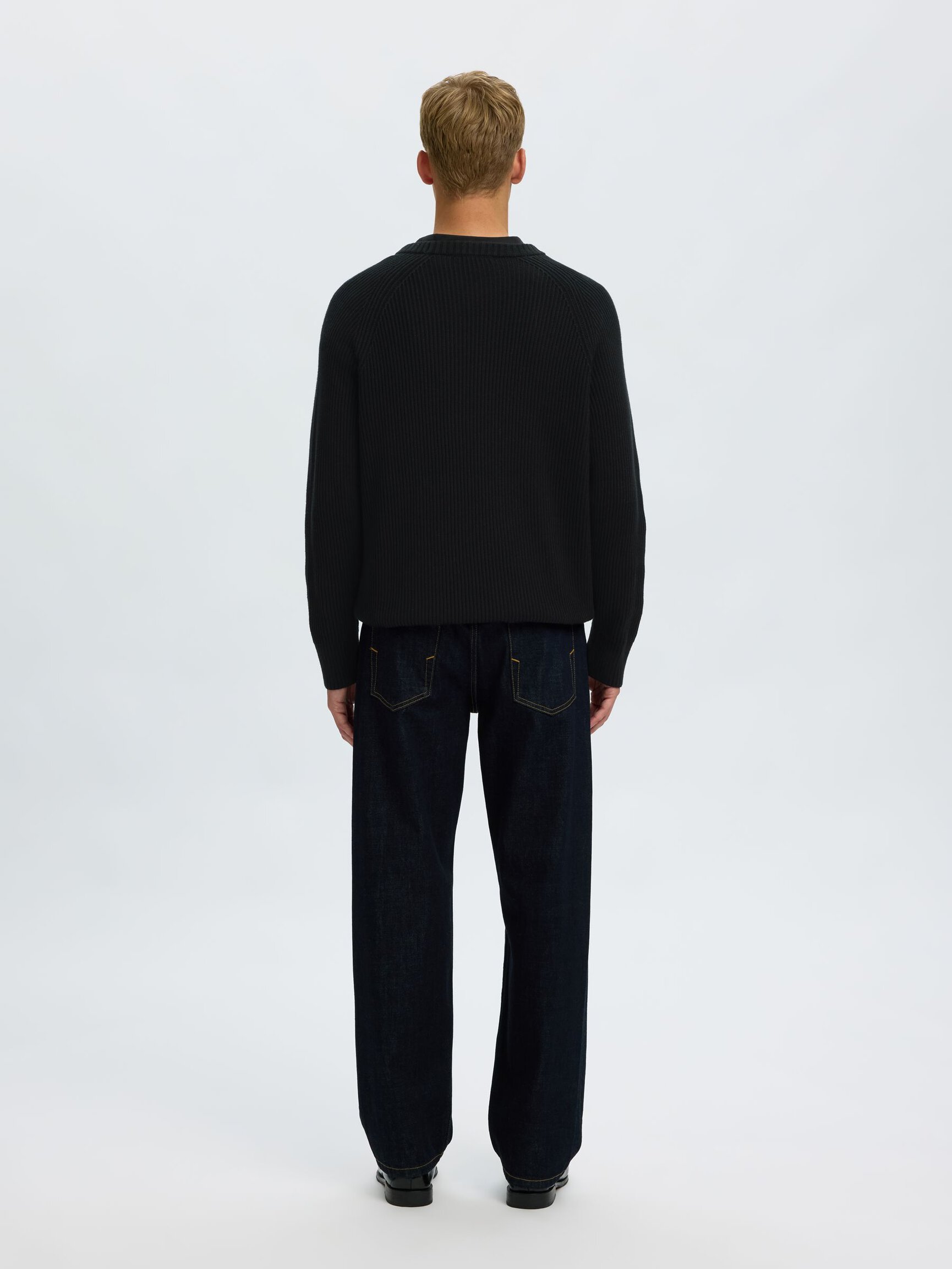 MAILLE TORSADÉE PULL RAS DU COU
