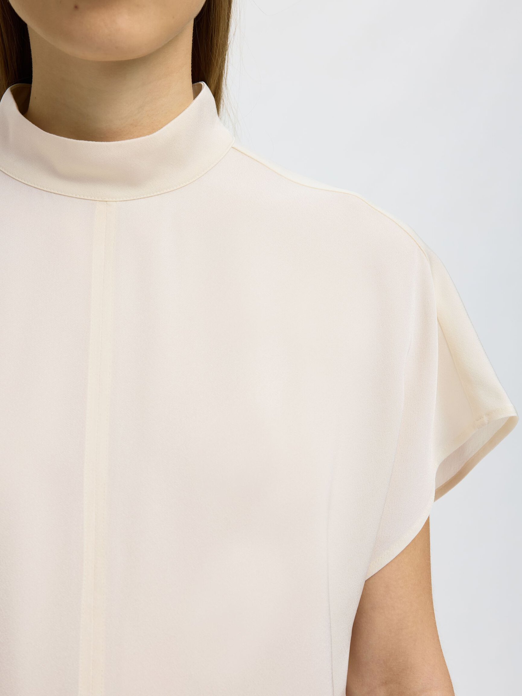 VISCOSE SHORT SLEEVED TOP