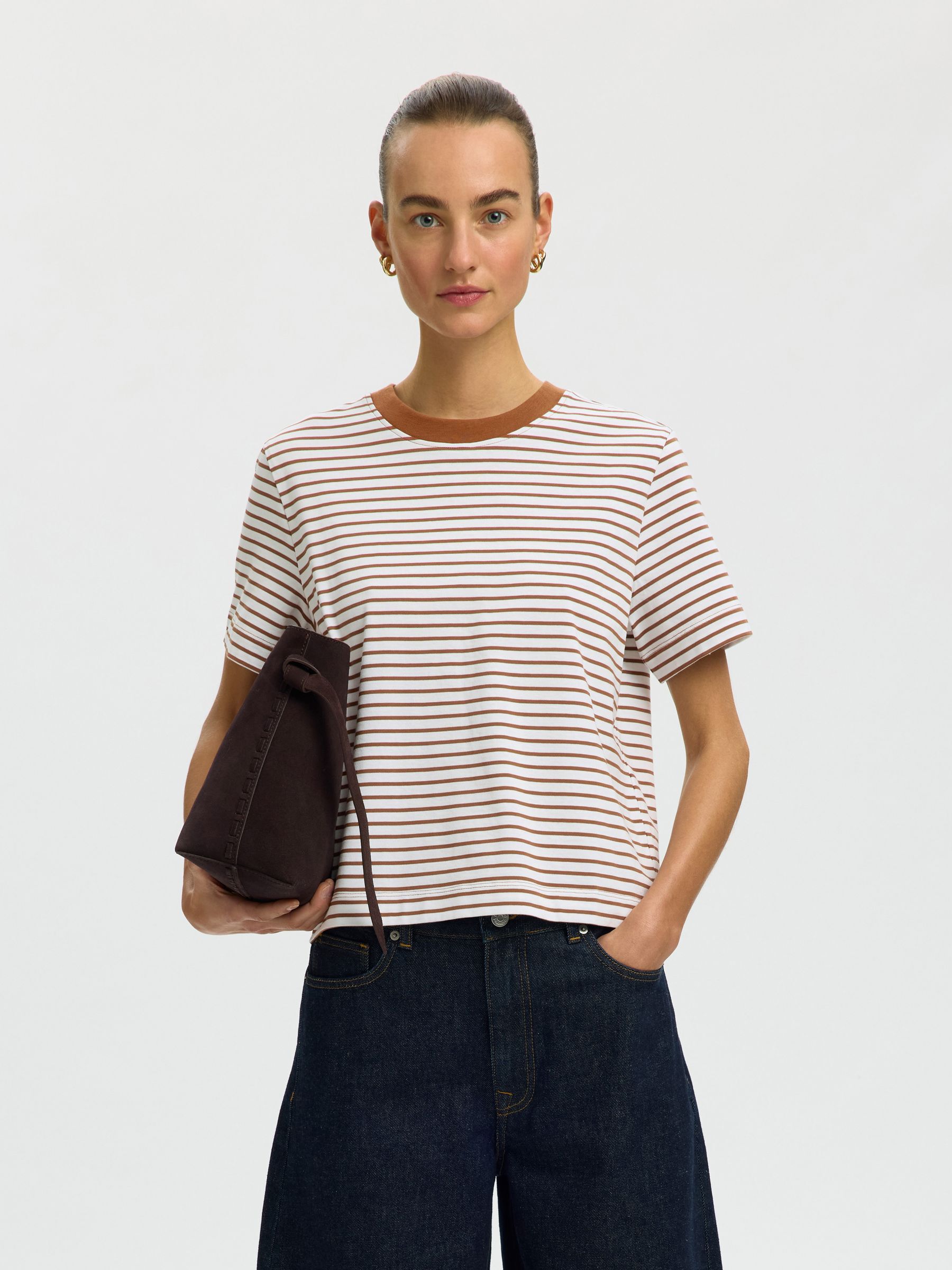 STRIPED BOXY FIT T-SHIRT