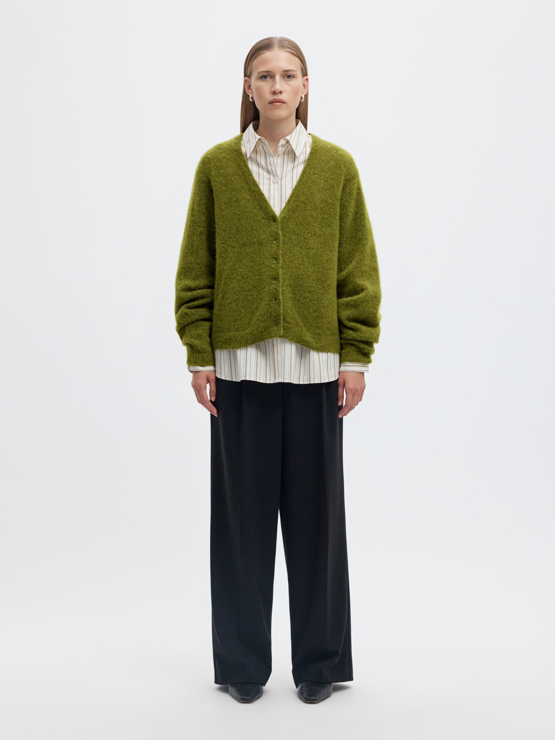 BRUSHED V-NECK CARDIGAN