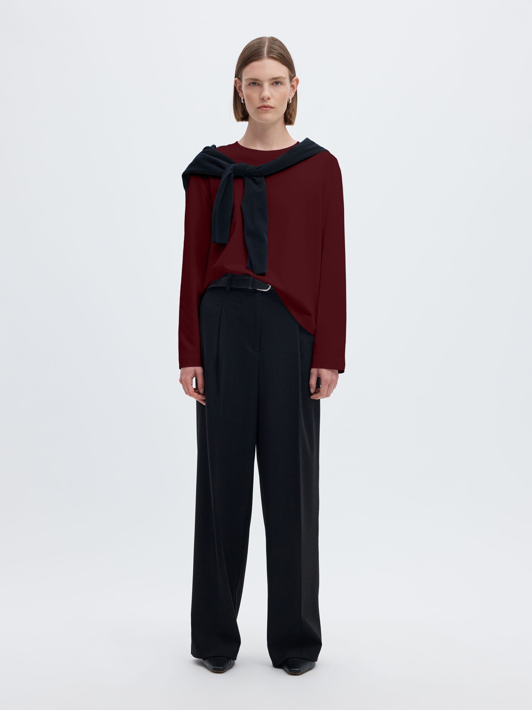 LONG-SLEEVED BOXY T-SHIRT