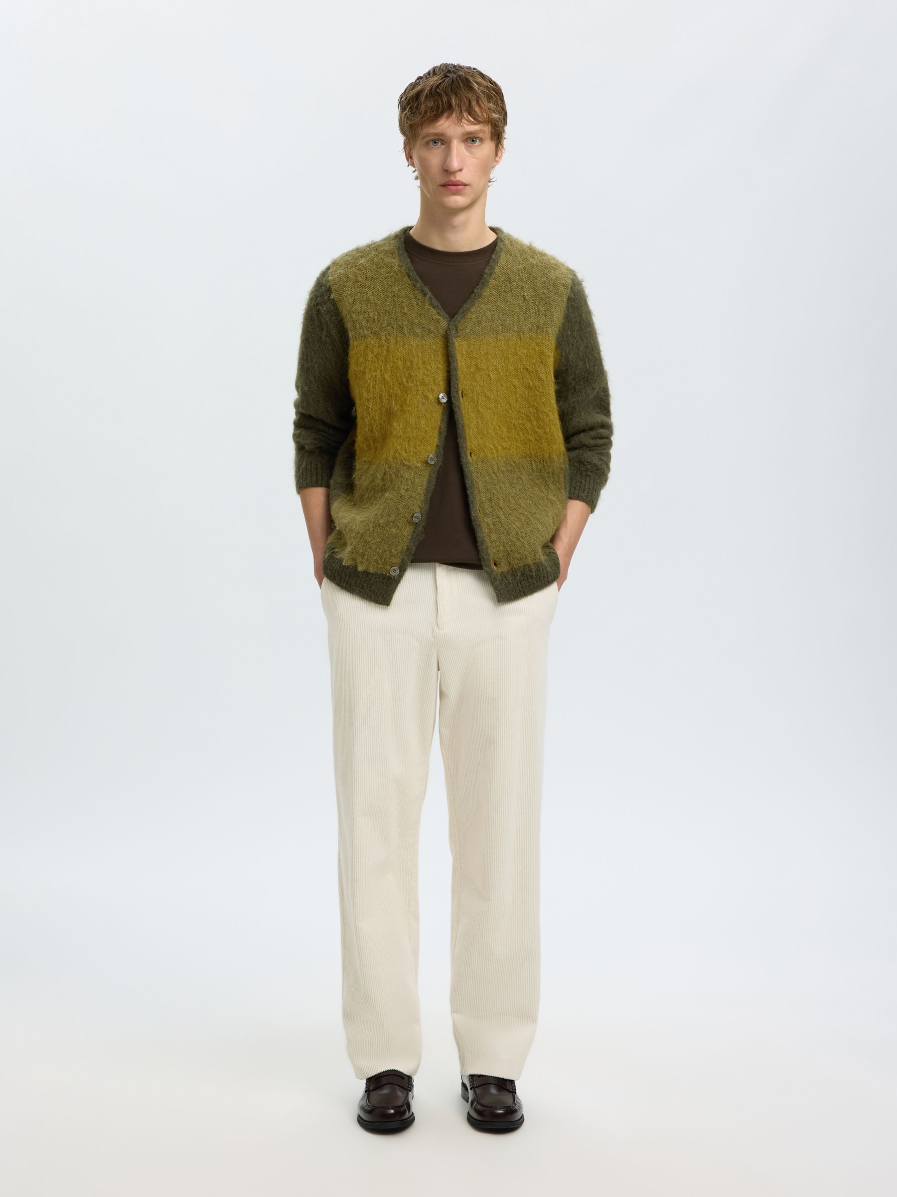 COUPE DÉCONTRACTÉE CARDIGAN EN MAILLE