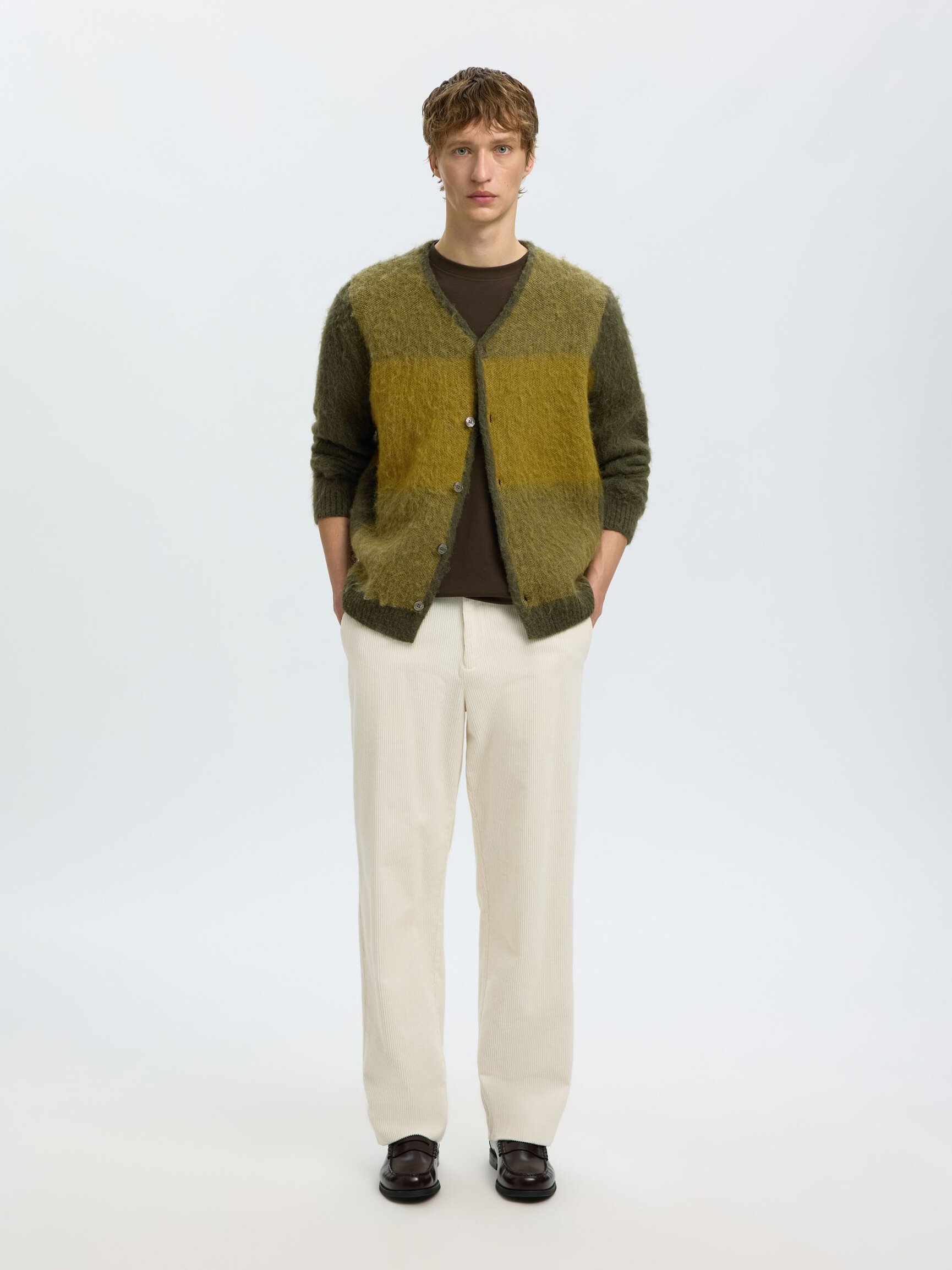 COUPE DÉCONTRACTÉE CARDIGAN EN MAILLE
