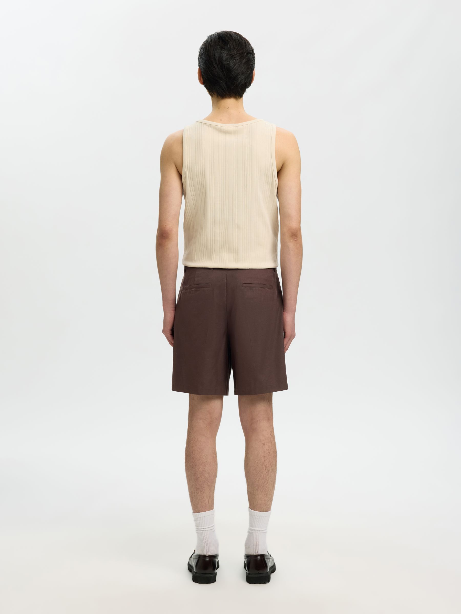 REGULAR FIT SHORTS