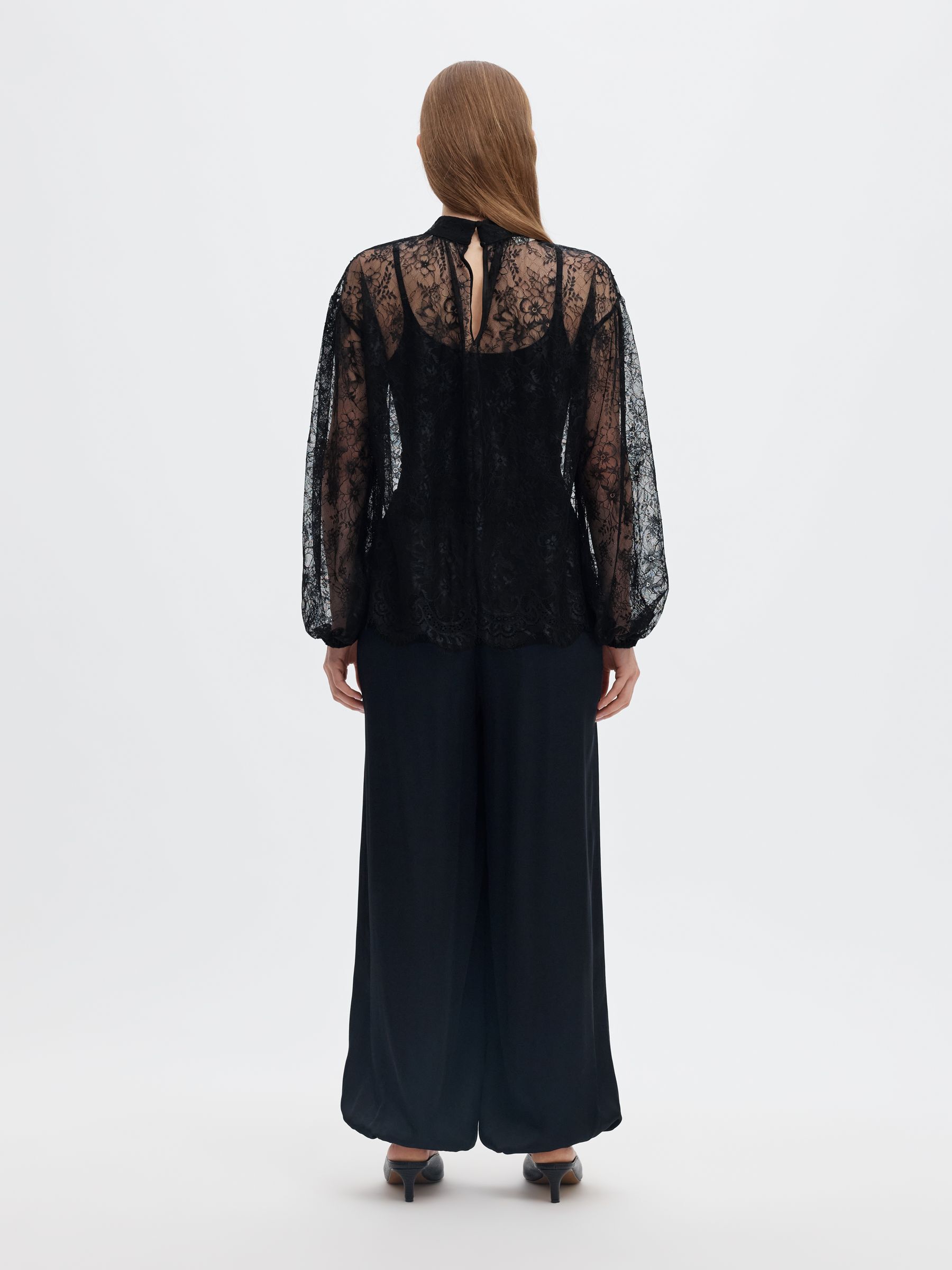 LACE BLOUSE