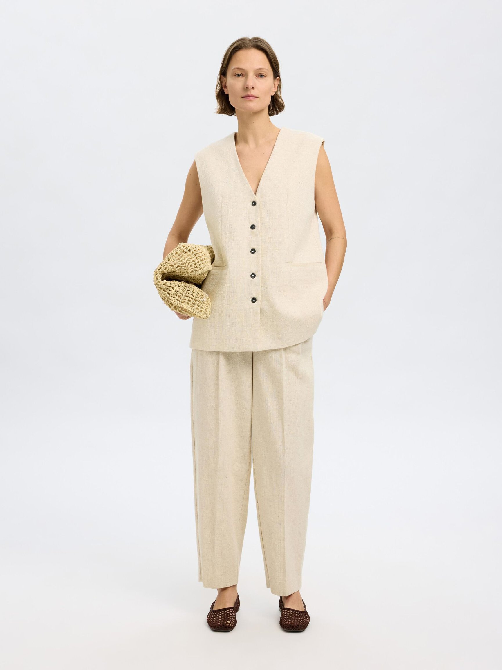 HIGH WAISTED BARREL FIT TROUSERS