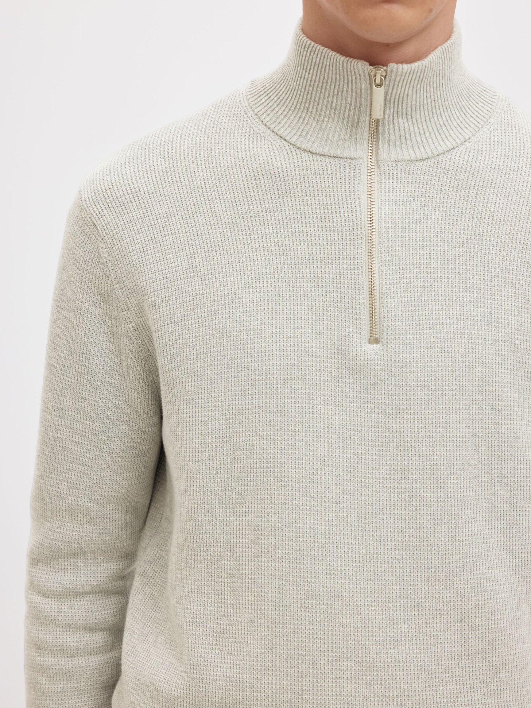 HALF-ZIP JUMPER