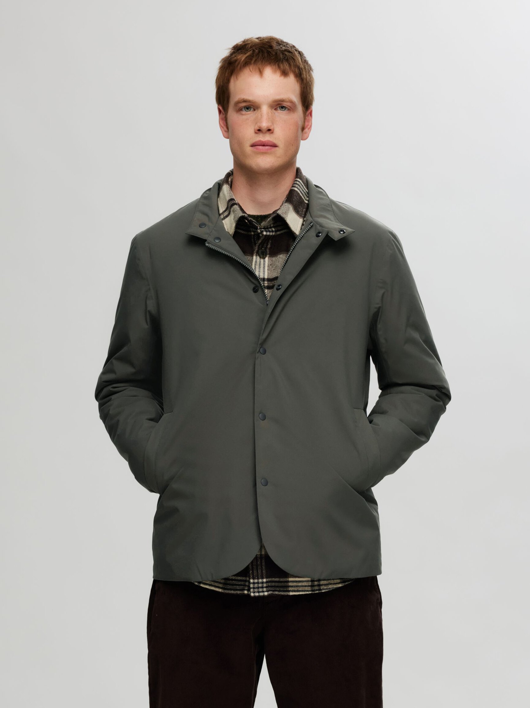 VANDAFVISENDE LET JAKKE