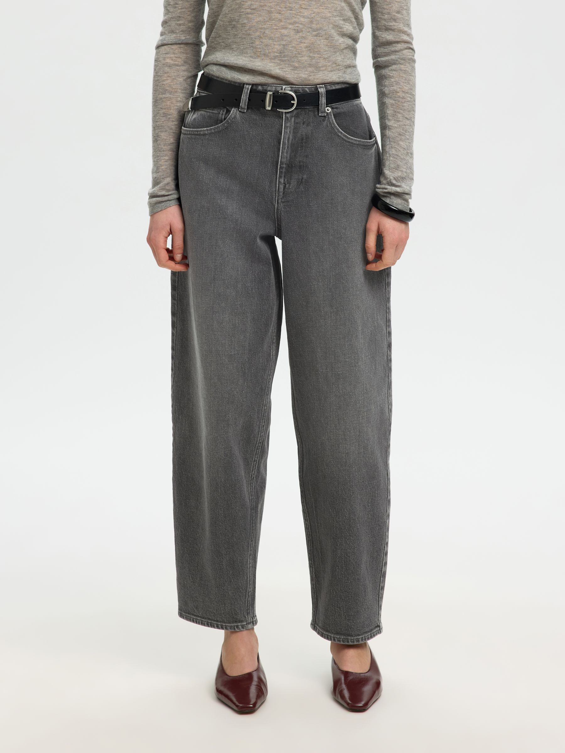 HIGH WAIST BARREL FIT JEANS