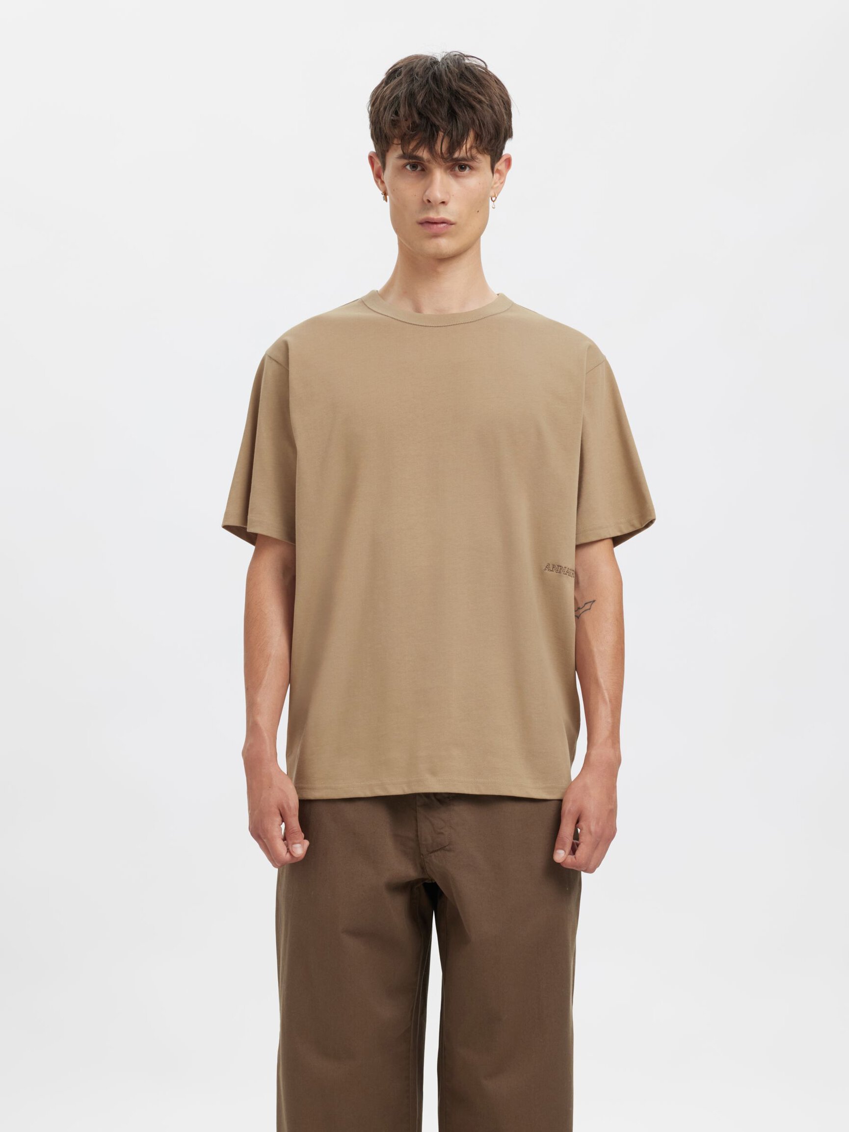 RELAXED FIT T-SHIRT