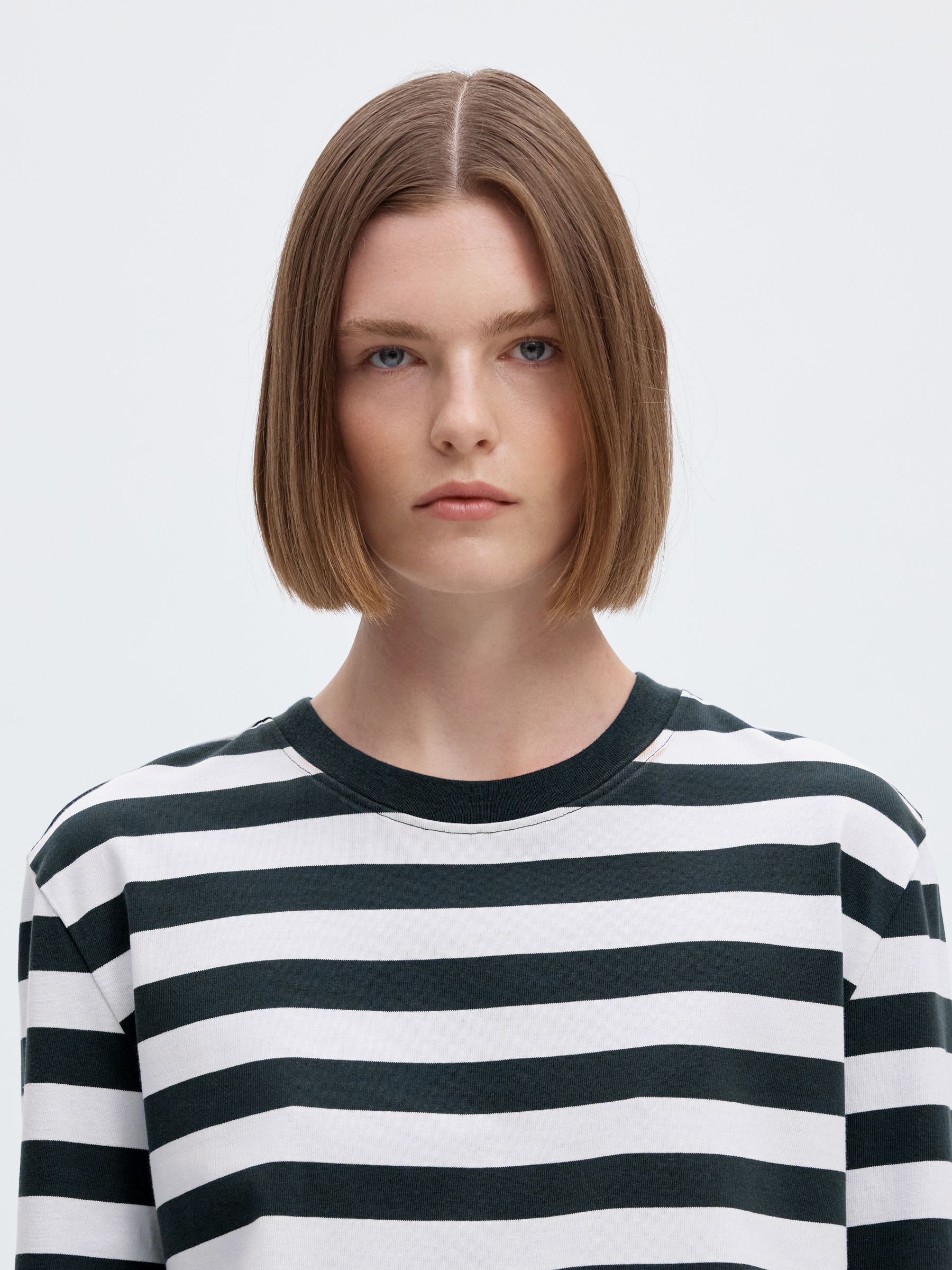STRIPED LONG-SLEEVED T-SHIRT