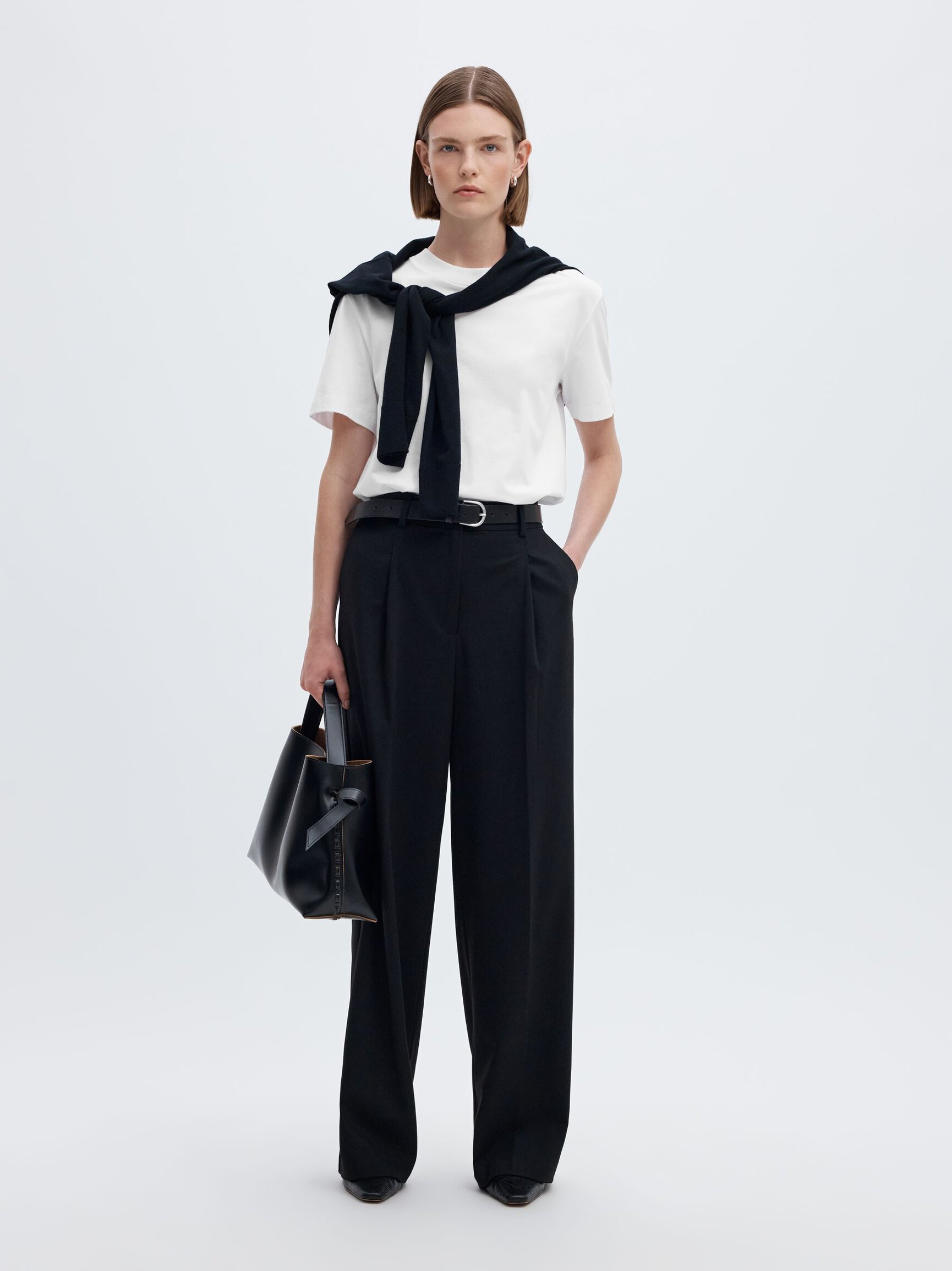 MOCK NECK T-SHIRT