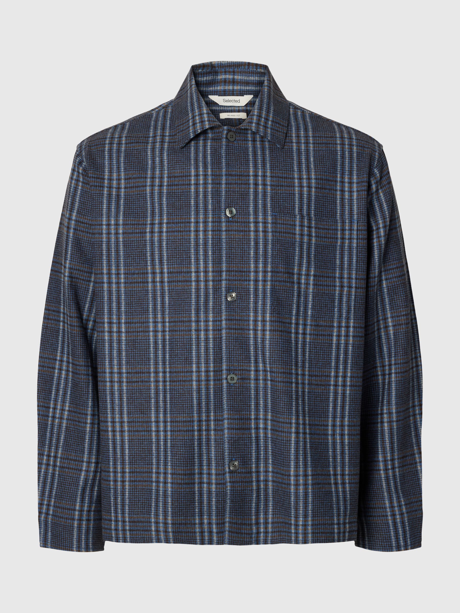 A CUADROS SOBRECAMISA