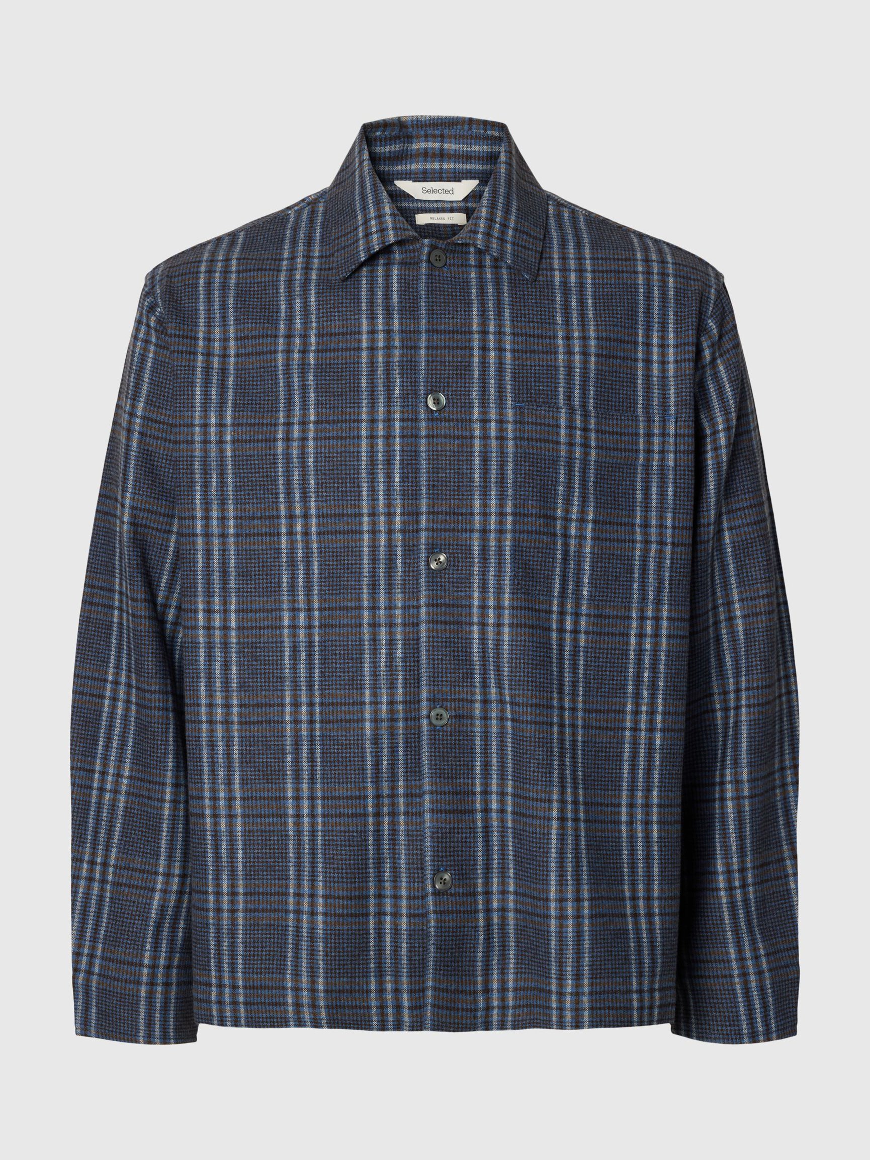 A CUADROS SOBRECAMISA