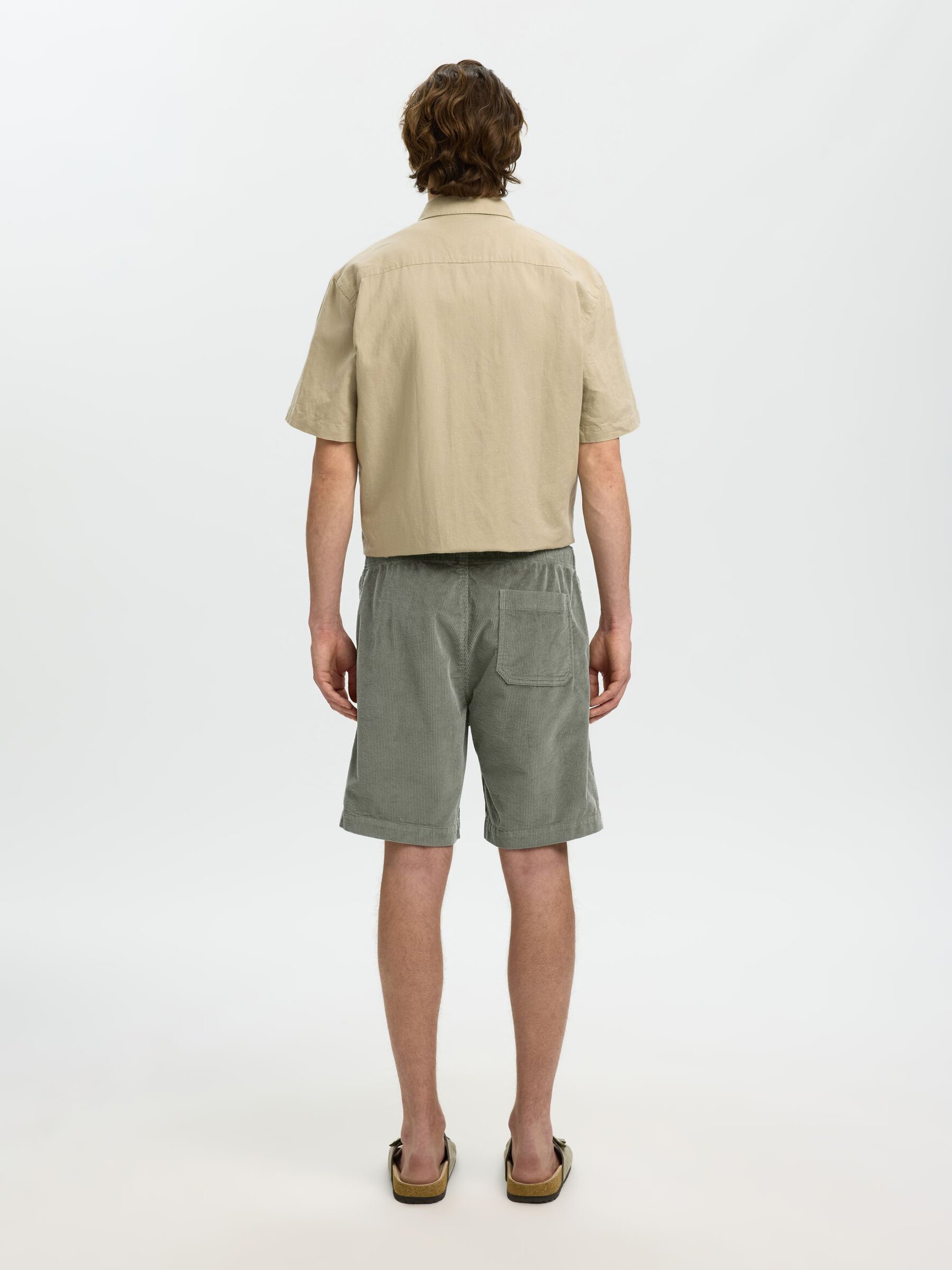 REGULAR FIT CORDUROY SHORTS