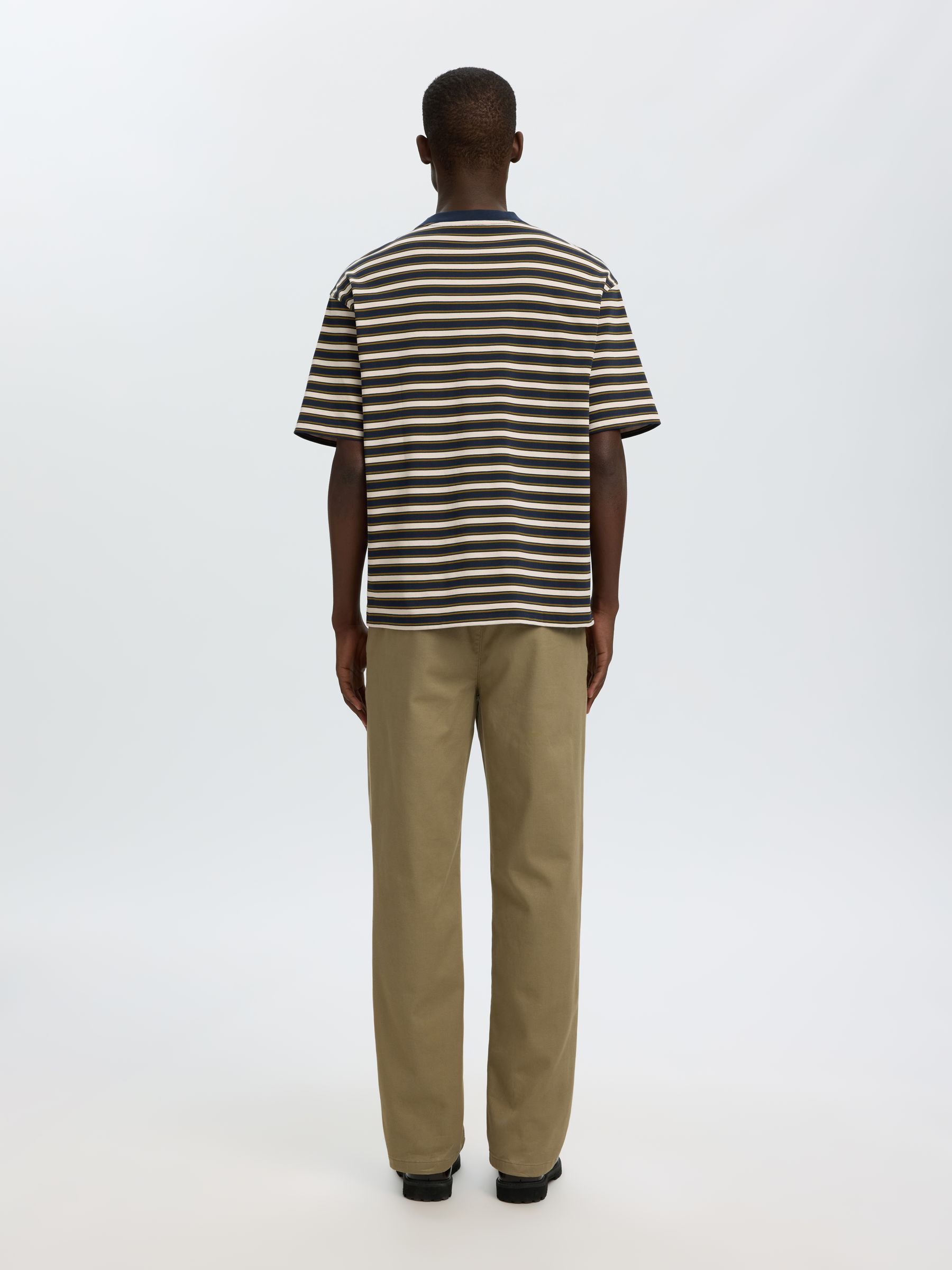 RELAXED FIT T-SHIRT
