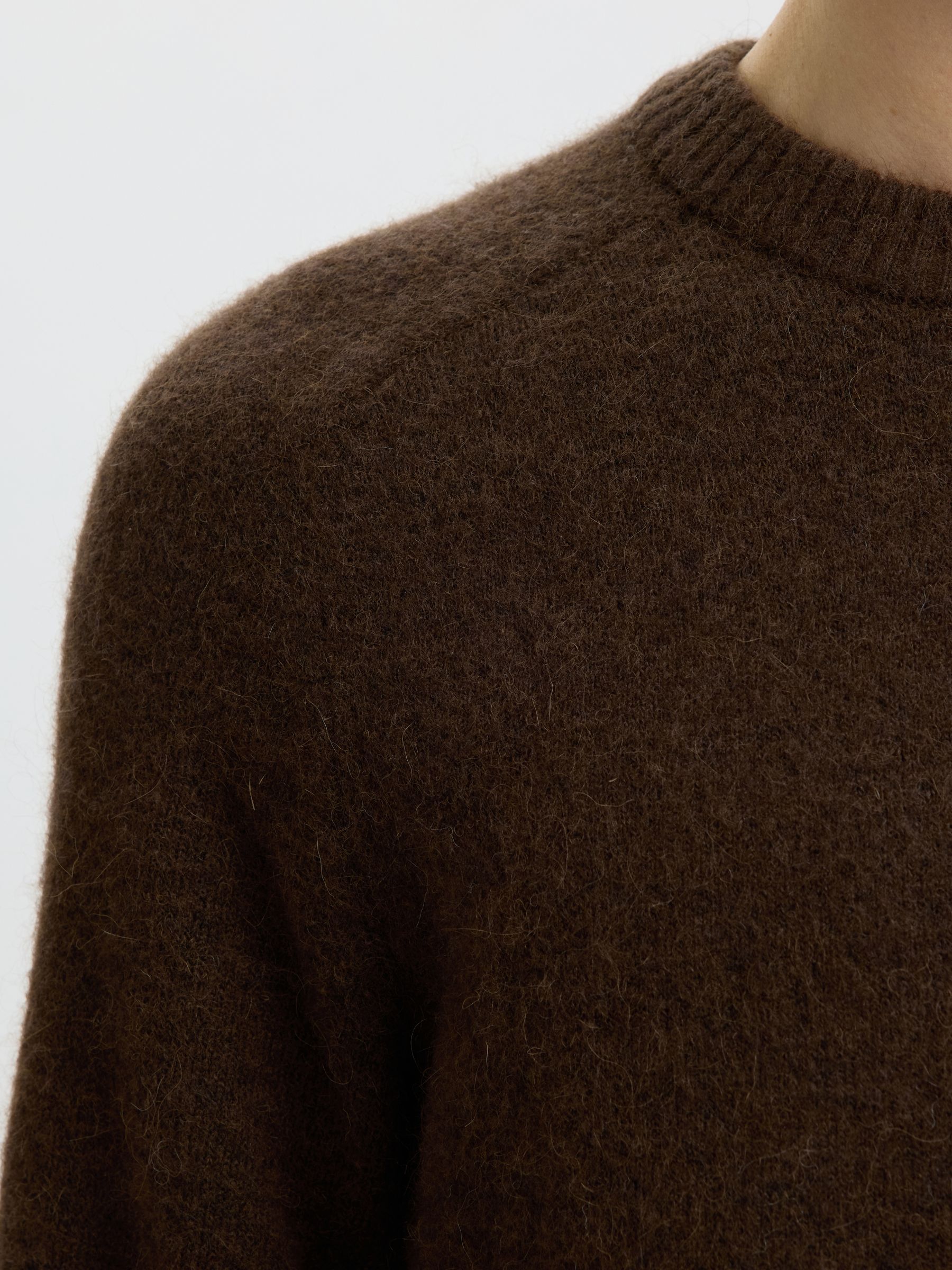 LONG-SLEEVED KNITTED JUMPER