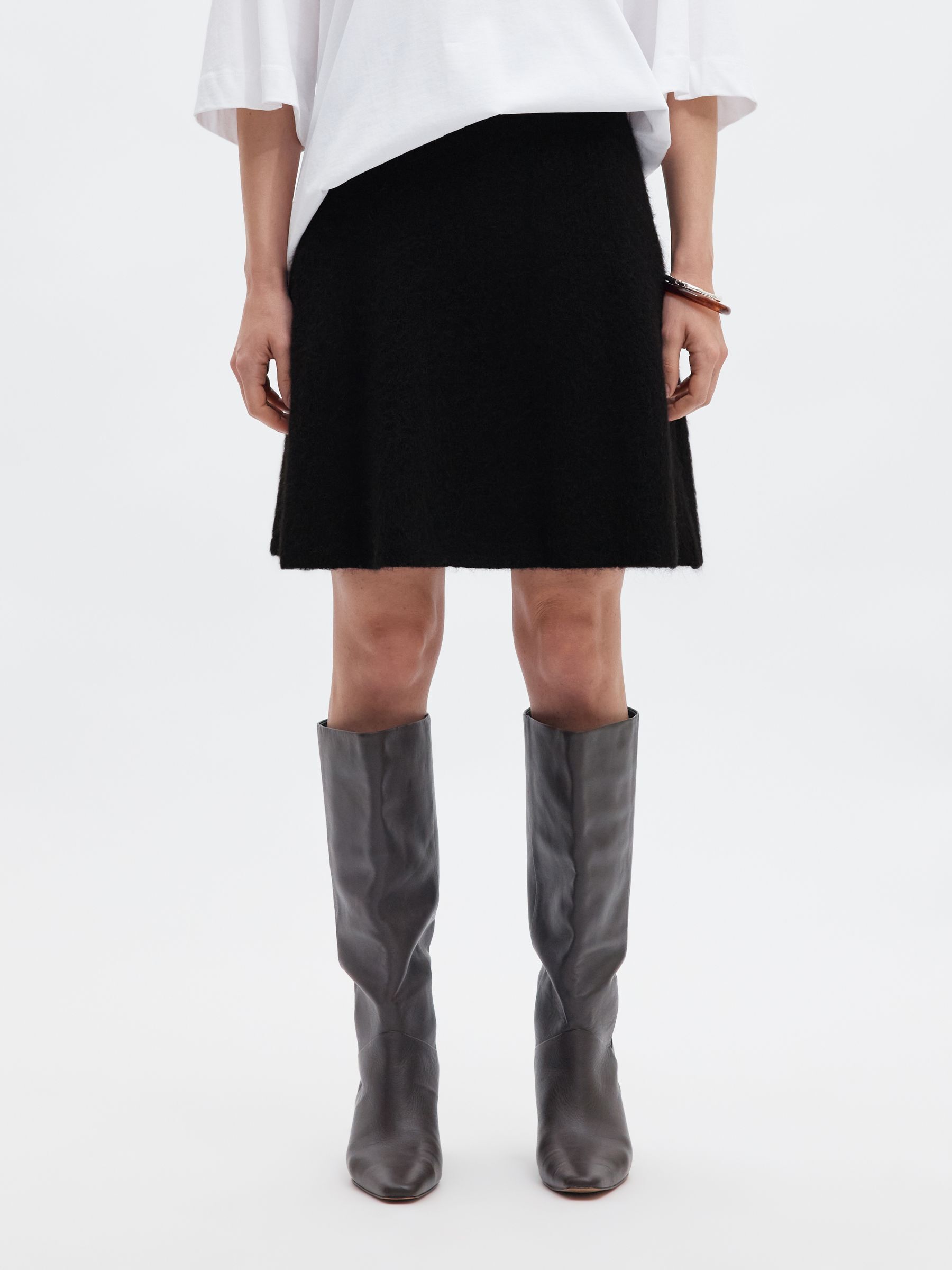 BRUSHED KNITTED SKIRT