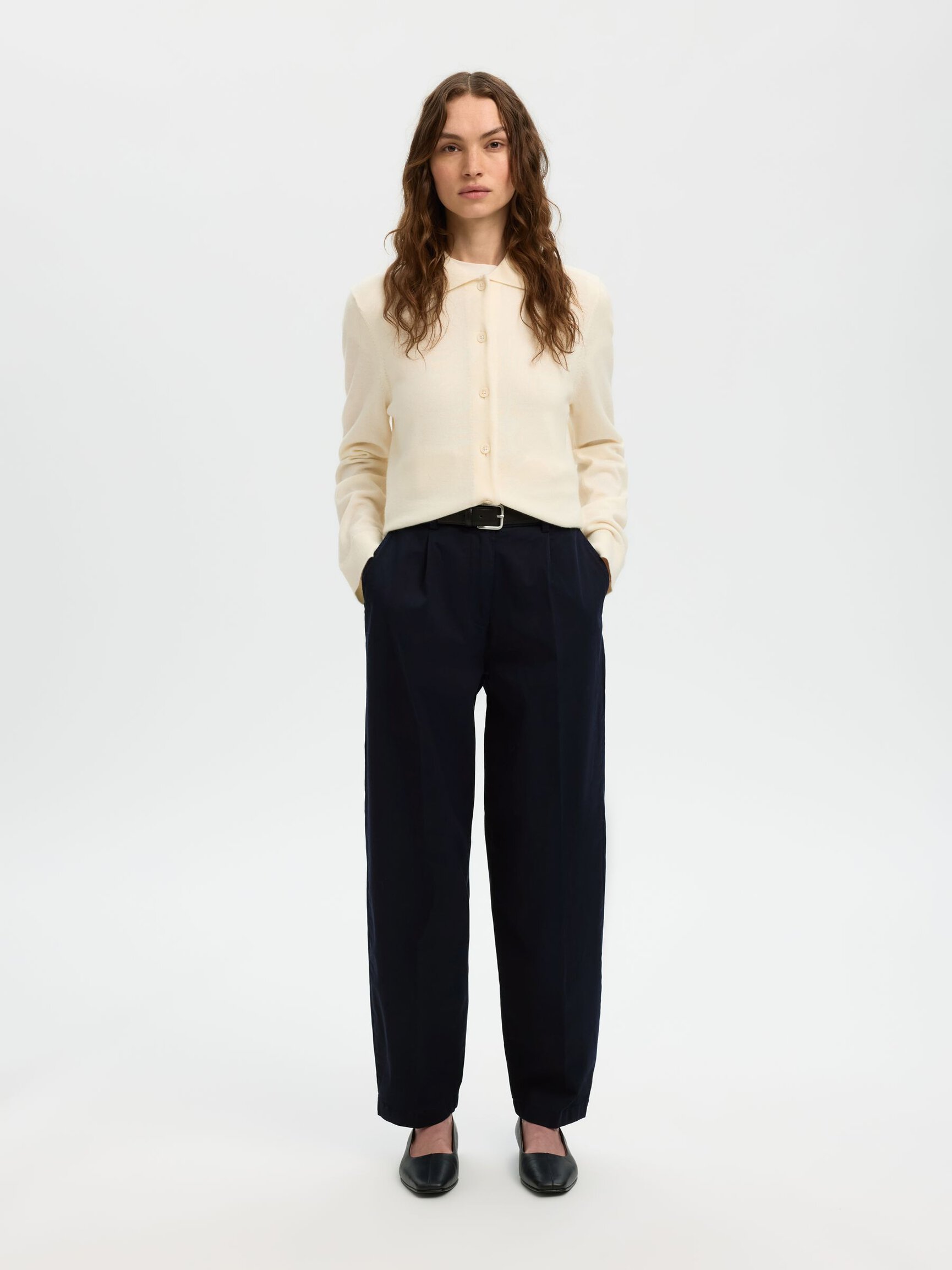 COTTON BLEND BARREL FIT TROUSERS